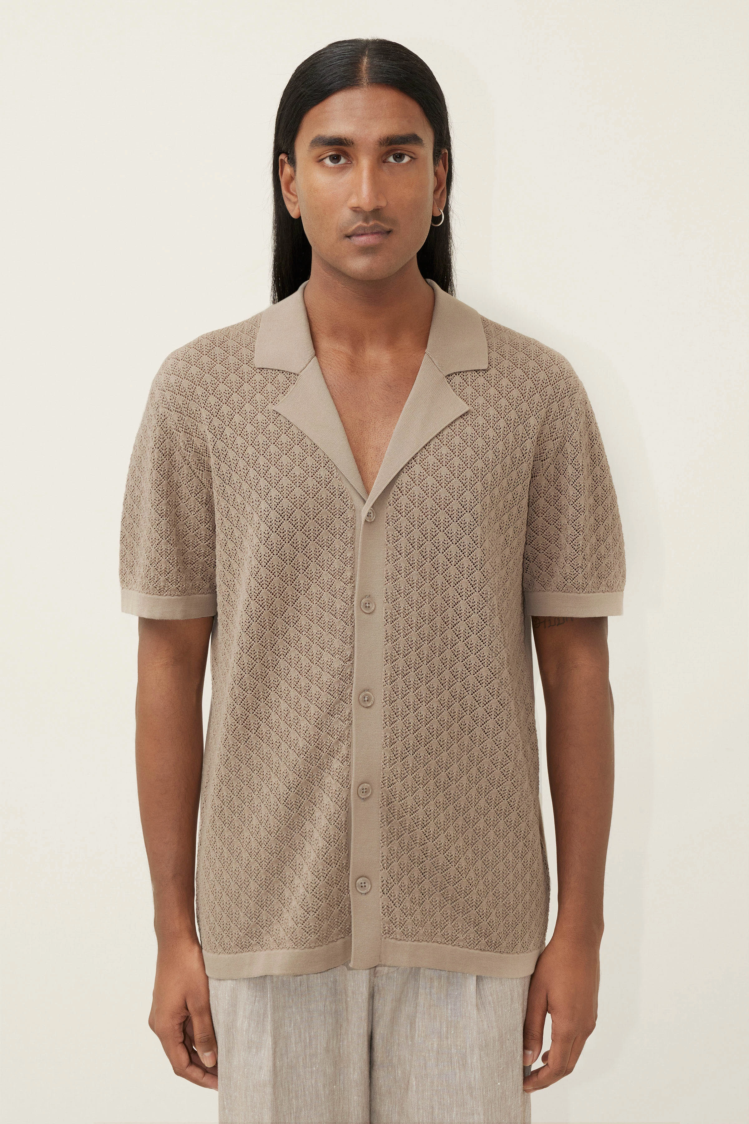 RAY - Knitted shirt with Cuban collar - men - brown - Frontansicht