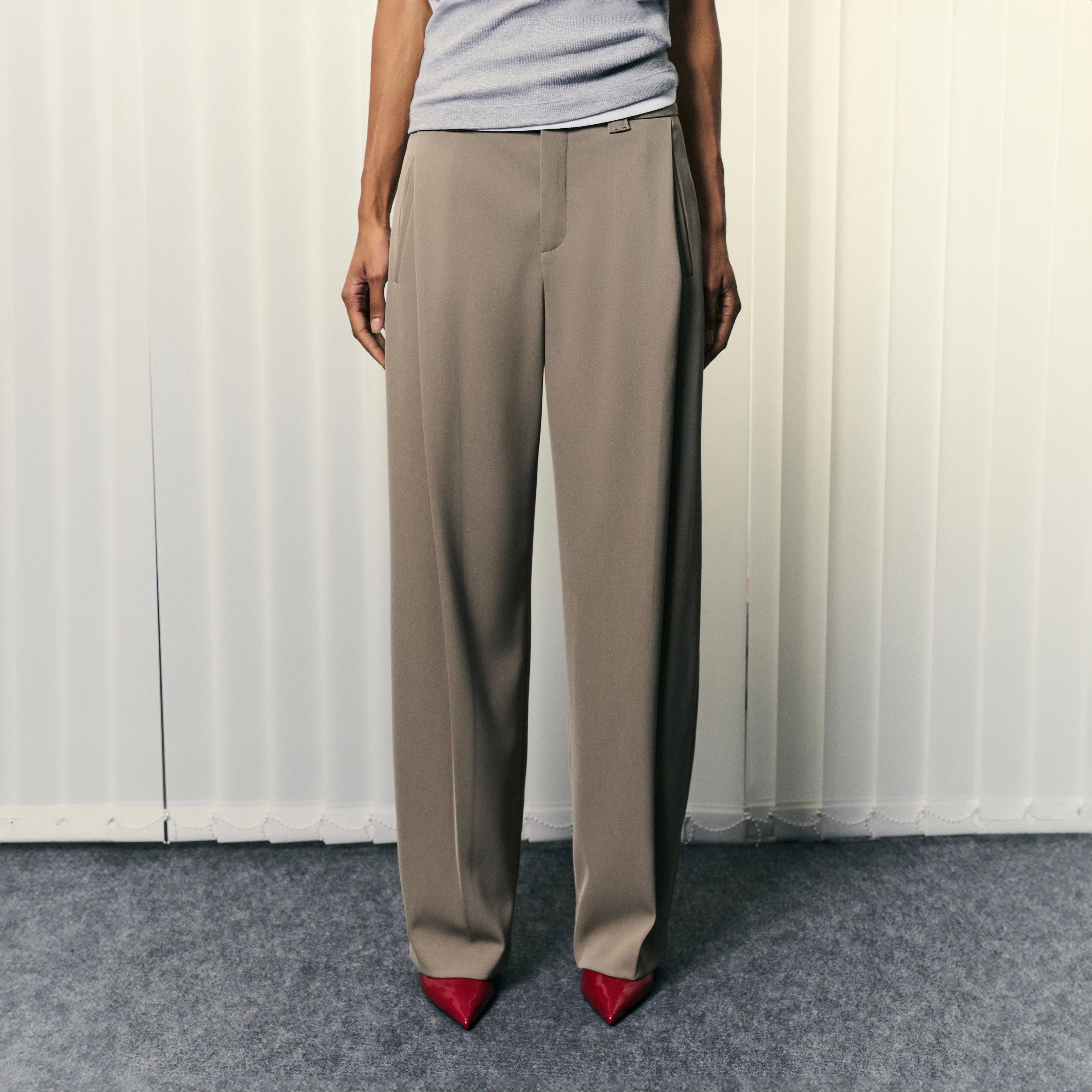 UNPACK - Trousers in techno twill - women - beige