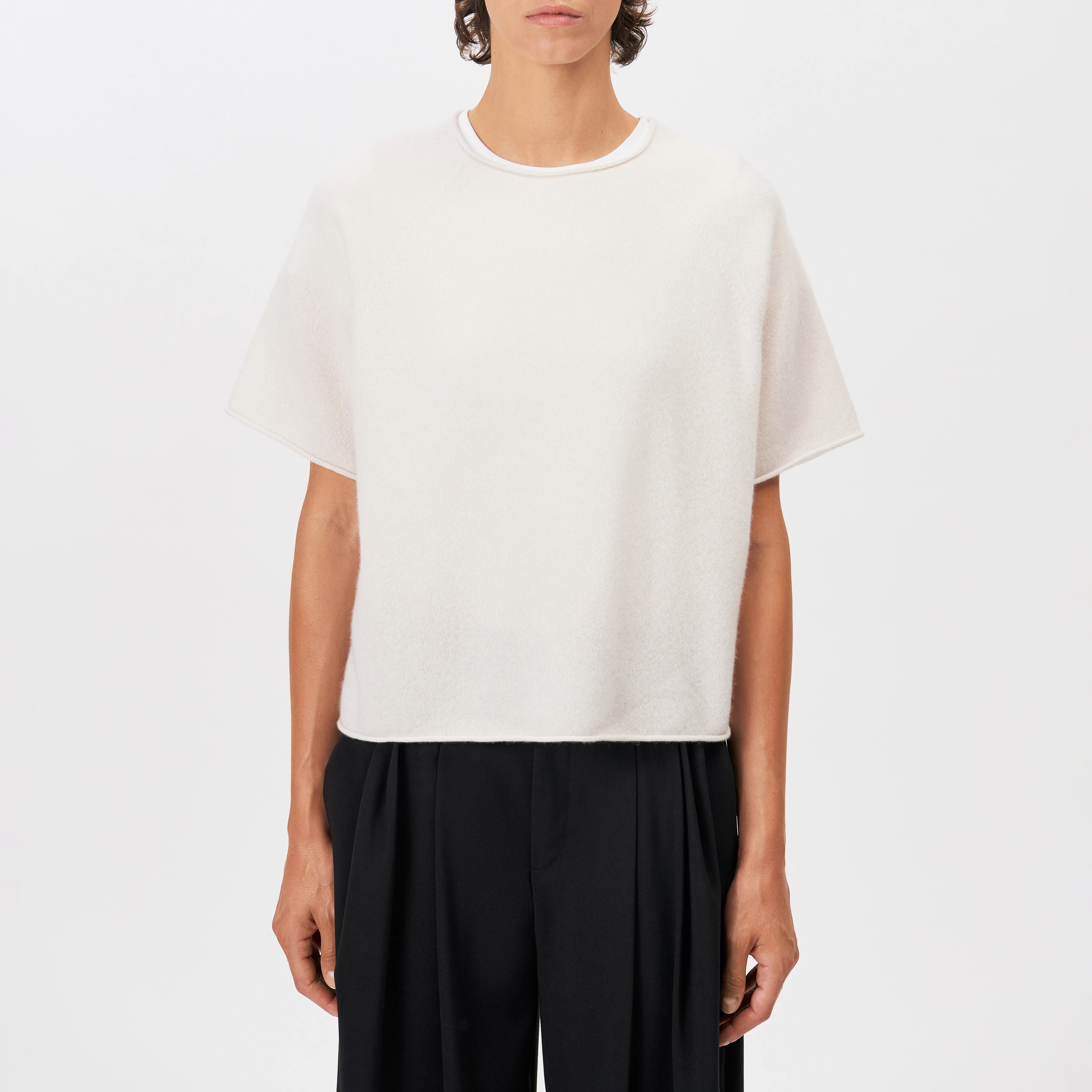 MOENY - Oversized pure cashmere knit T-shirt - women - beige - Frontansicht