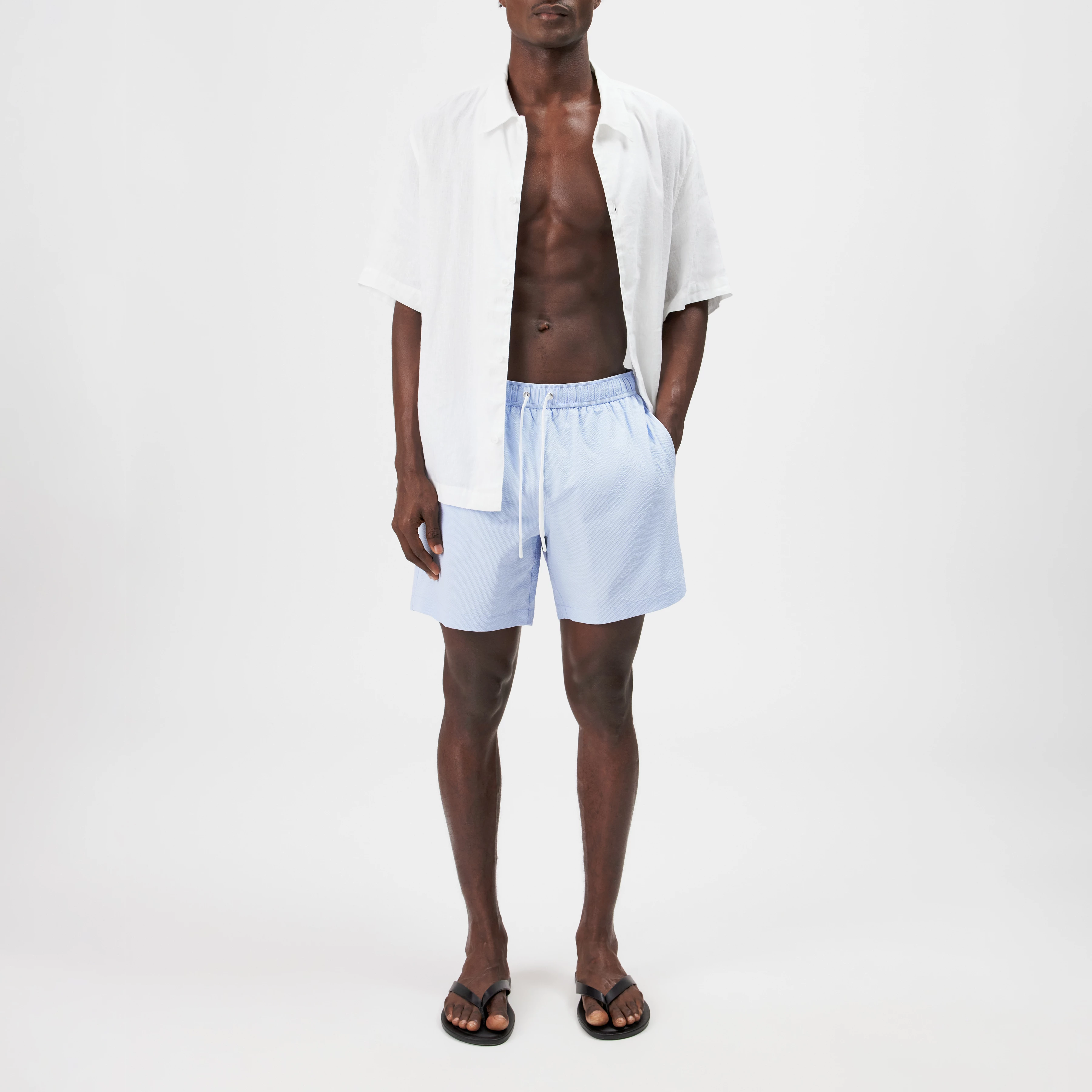 JARON - Short swim trunks with crinkle effect - unisex - blue - Ganzkörper-Frontansicht