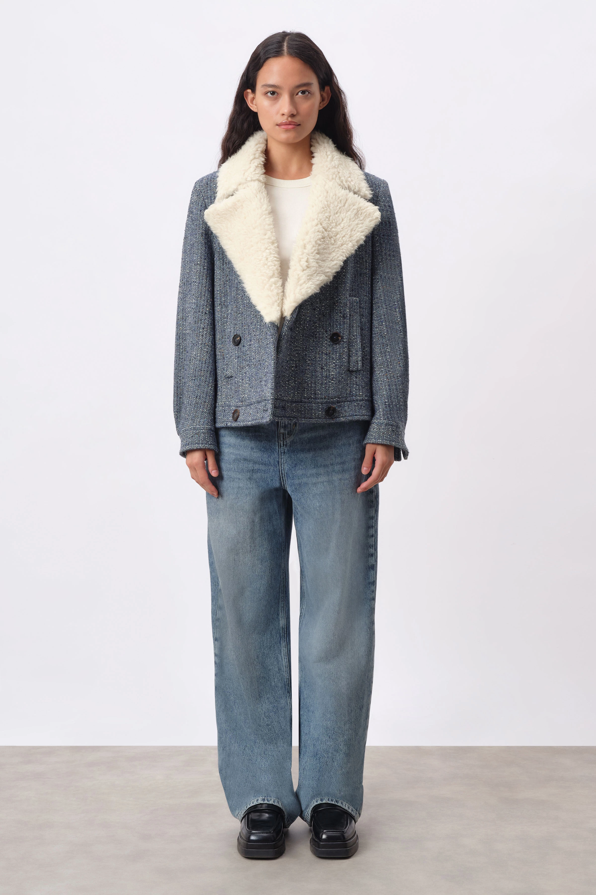 HASTING - Oversized Blouson in Woll-Mix in Denim-Optik - Damen - blau - Ganzkörper-Frontansicht