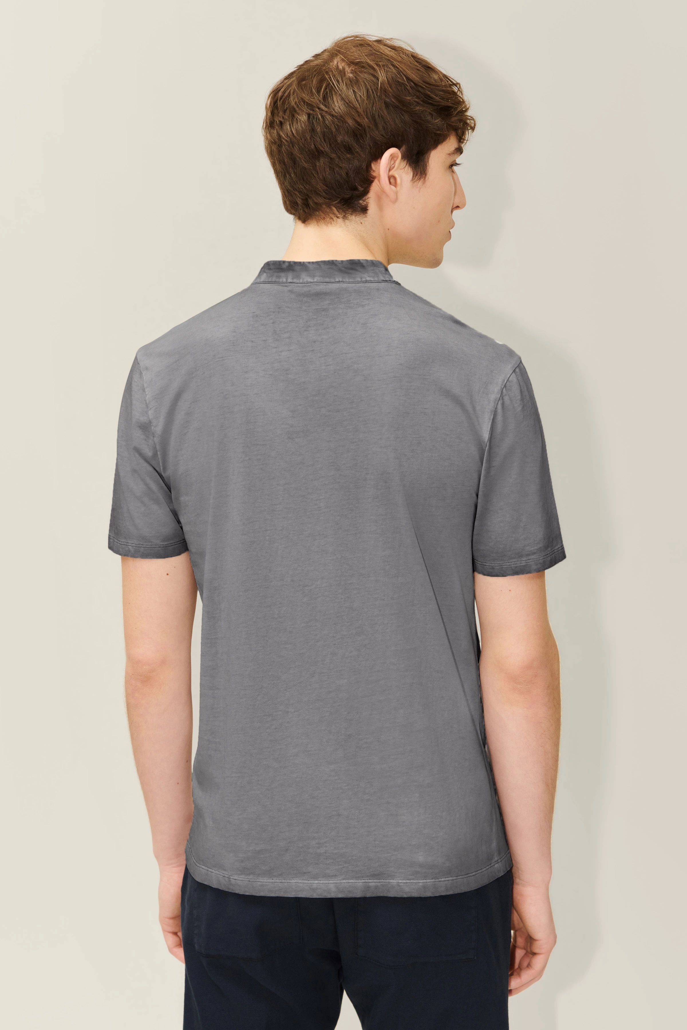 LOUIS - polo shirt with band collar - men - grey - Rückansicht