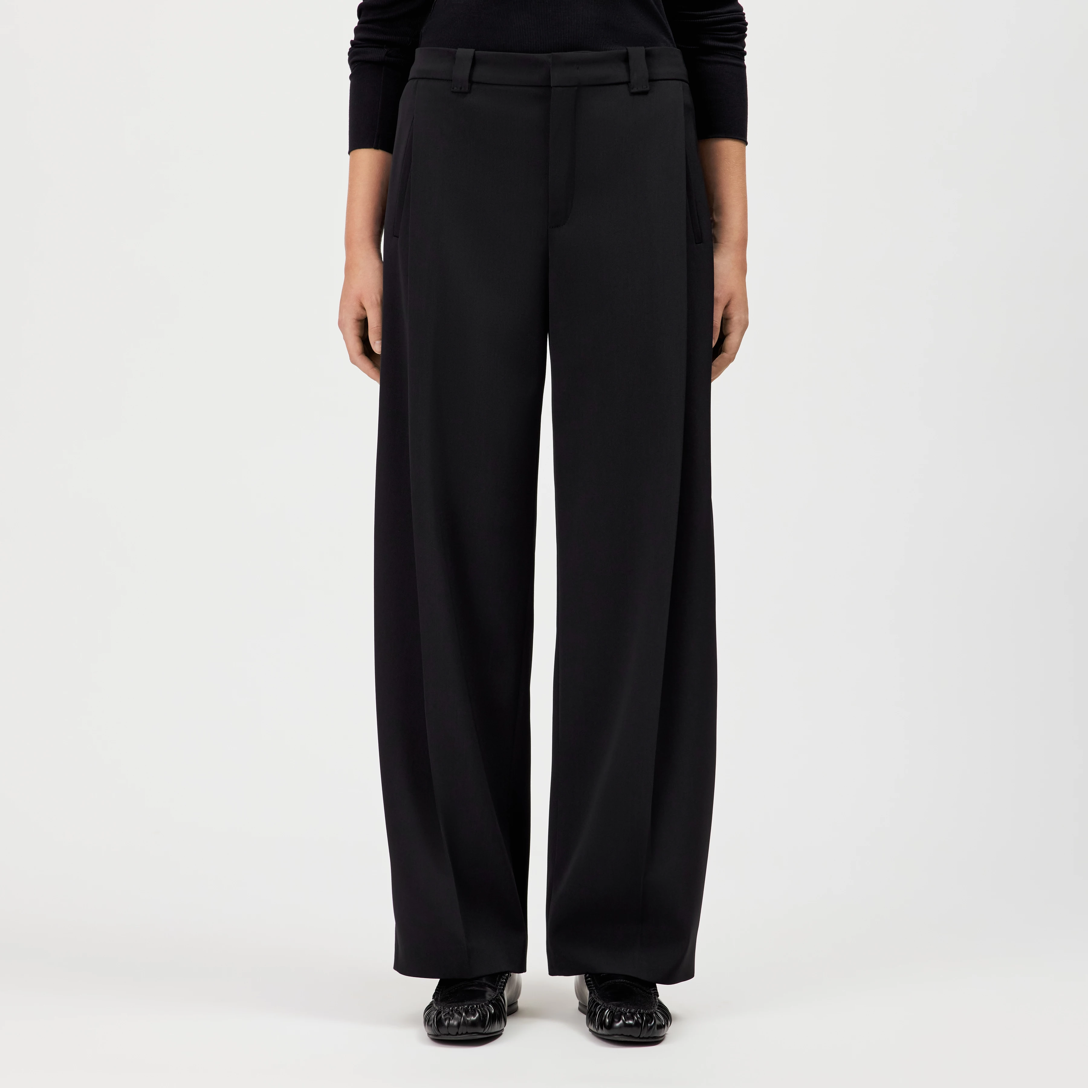 UNPACK - Trousers in techno twill - women - black - Frontansicht