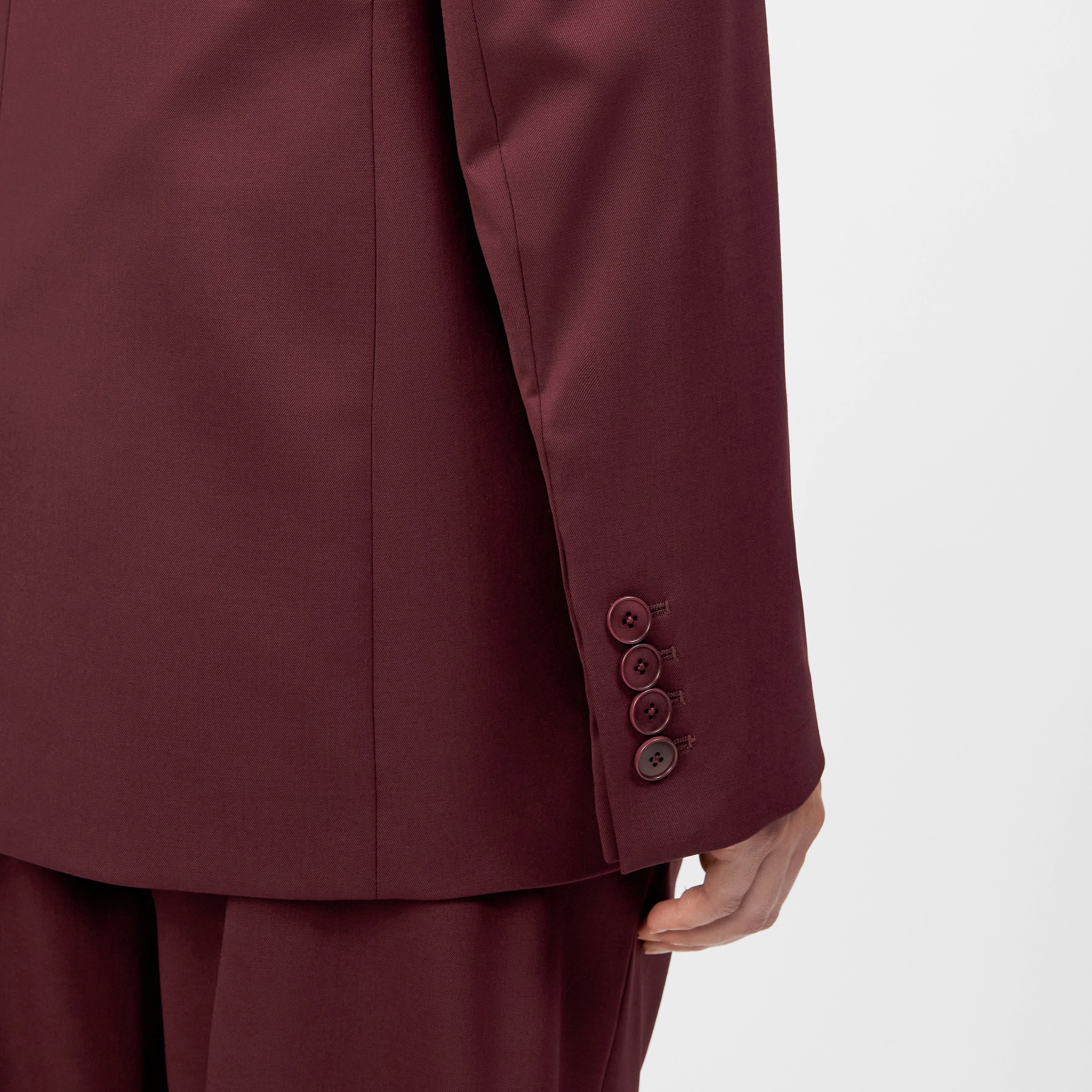 MOWTIE - Lässiger Einreiher-Blazer in Woll-Mix - Damen - rot - Detailansicht am Model