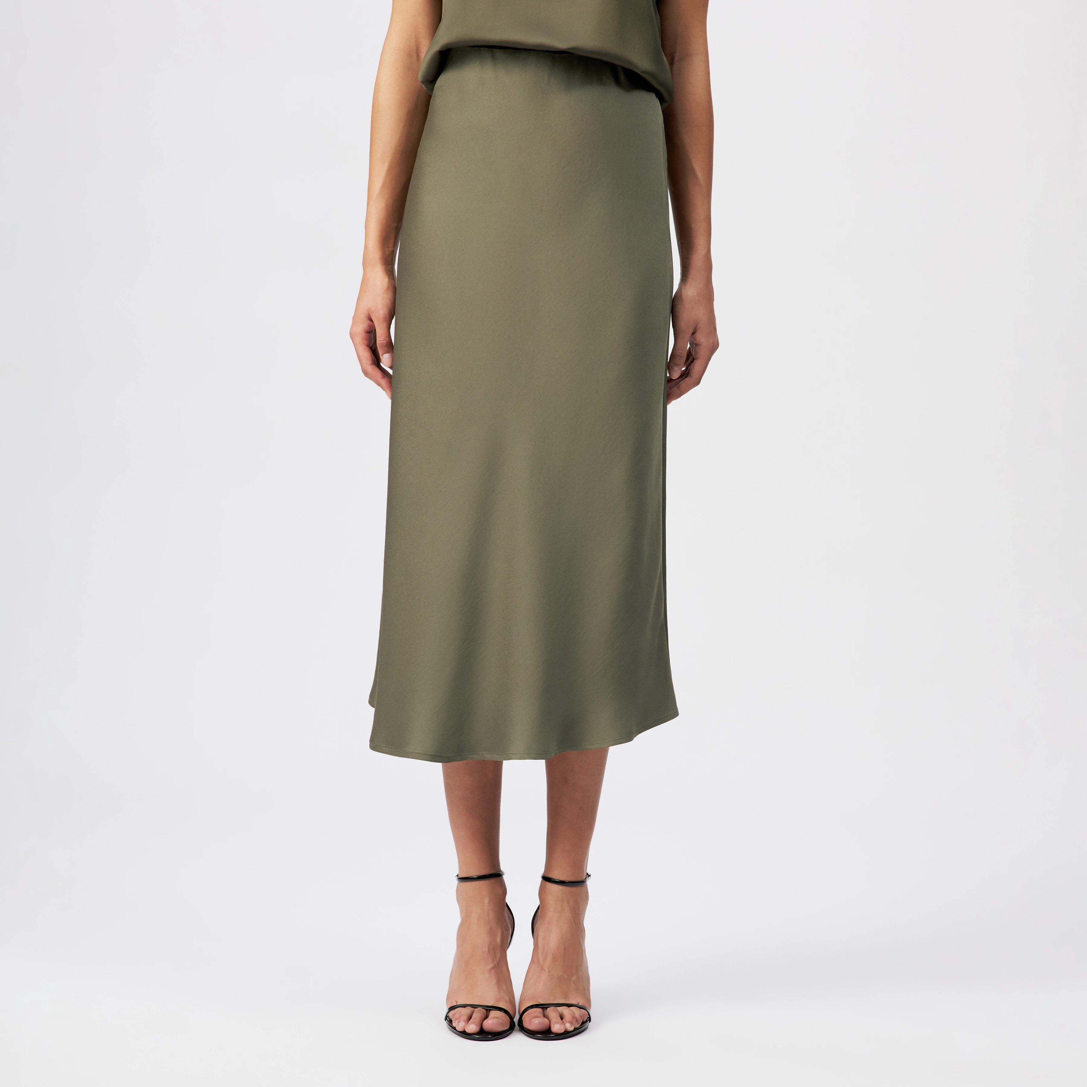 URA - Mid-length slip skirt in satin - women - green - Frontansicht