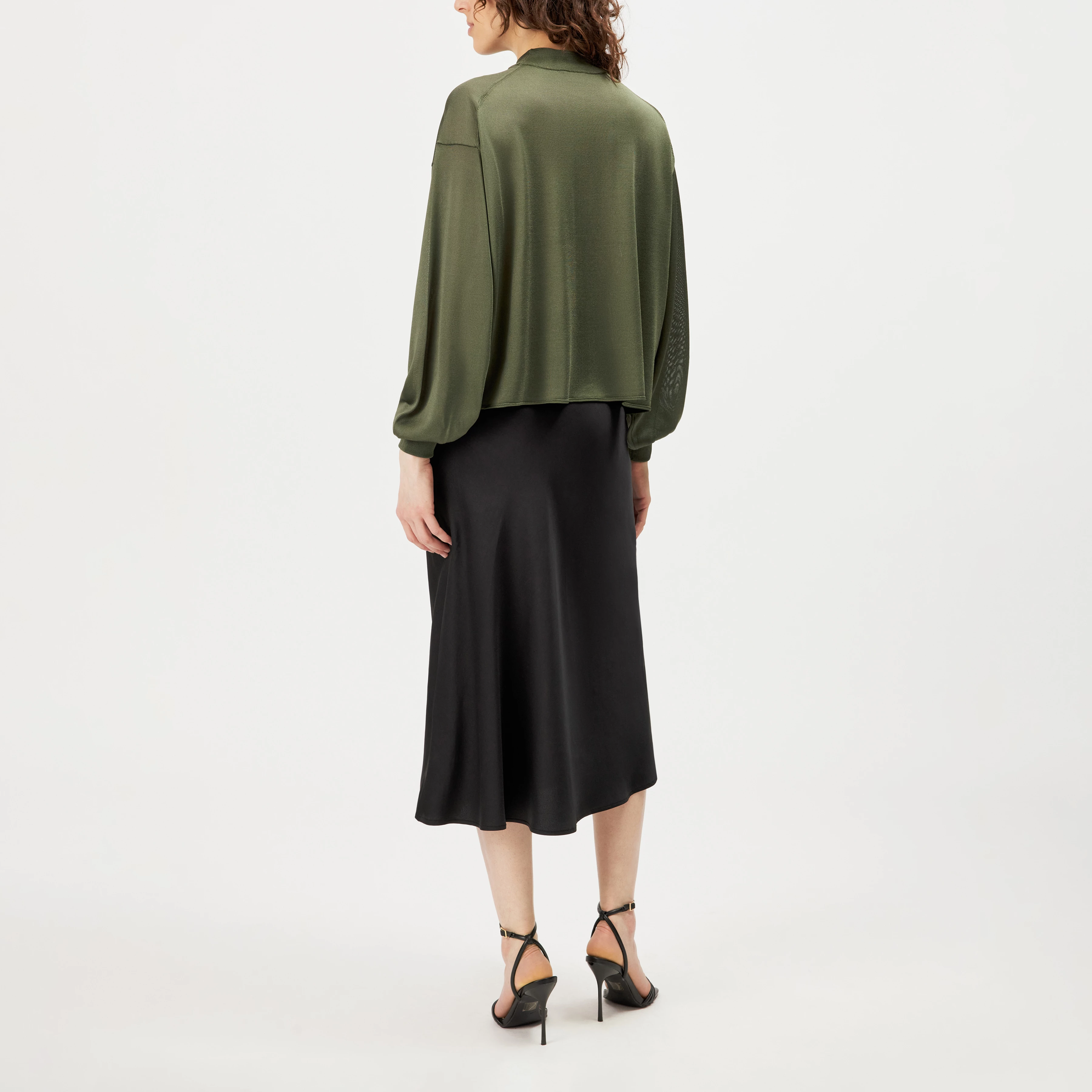 RANYA - Oversized turtleneck sweater in pure acetate - women - green - Rückansicht