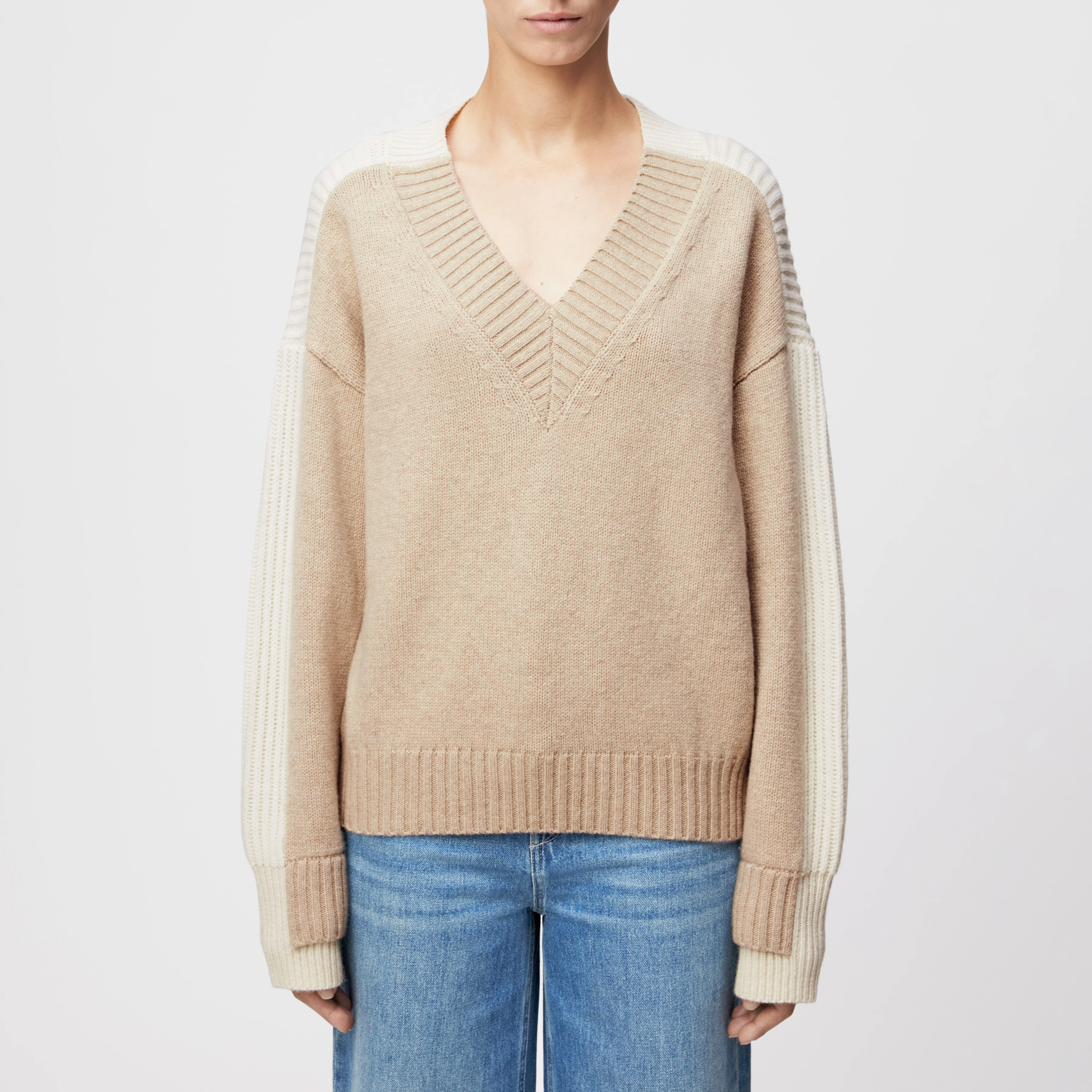 PASELIA - Oversized Pullover in Schurwolle - Damen - beige - Frontansicht