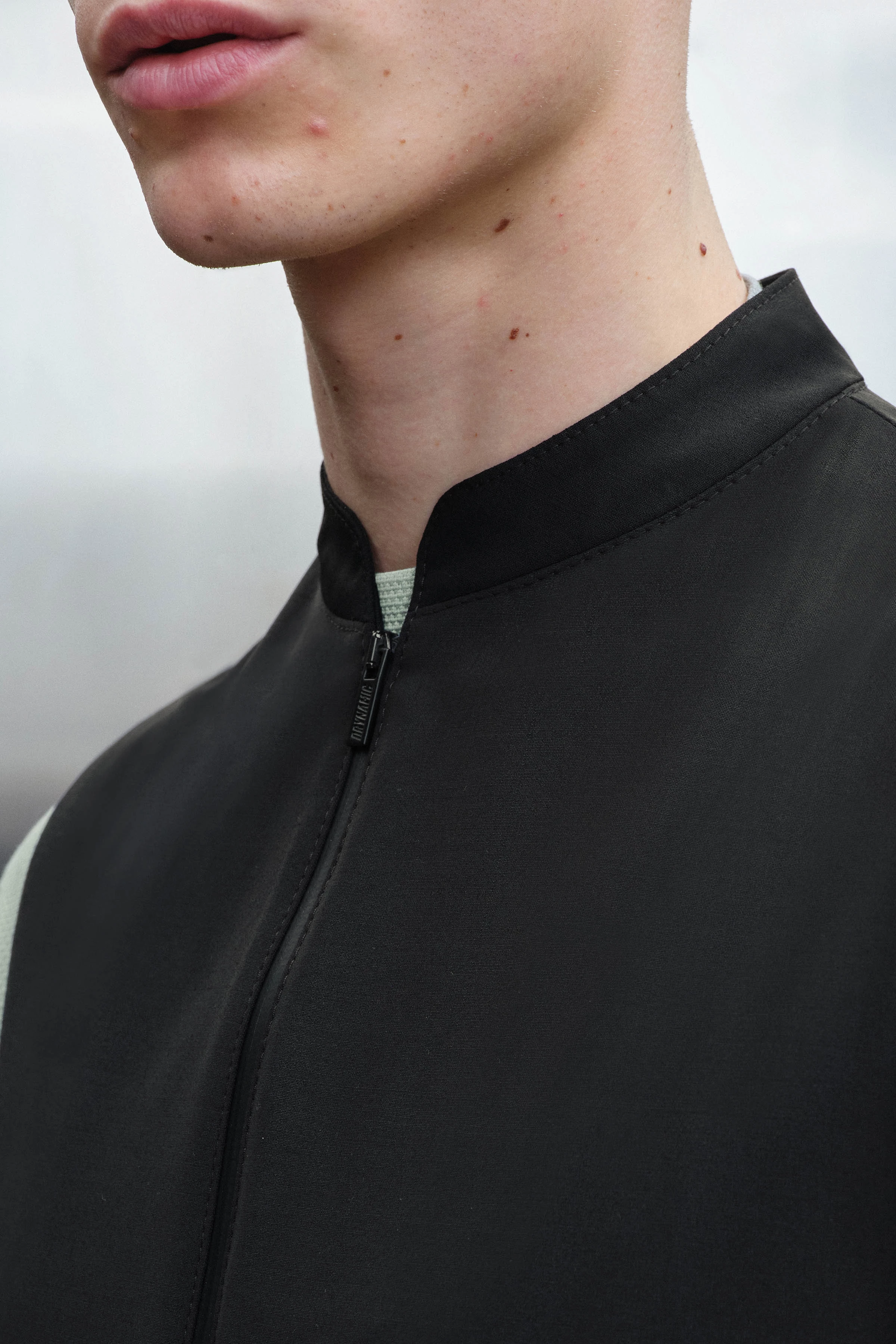 VESONA - Weste mit recyceltem Polyester - Herren - schwarz - Seitenansicht