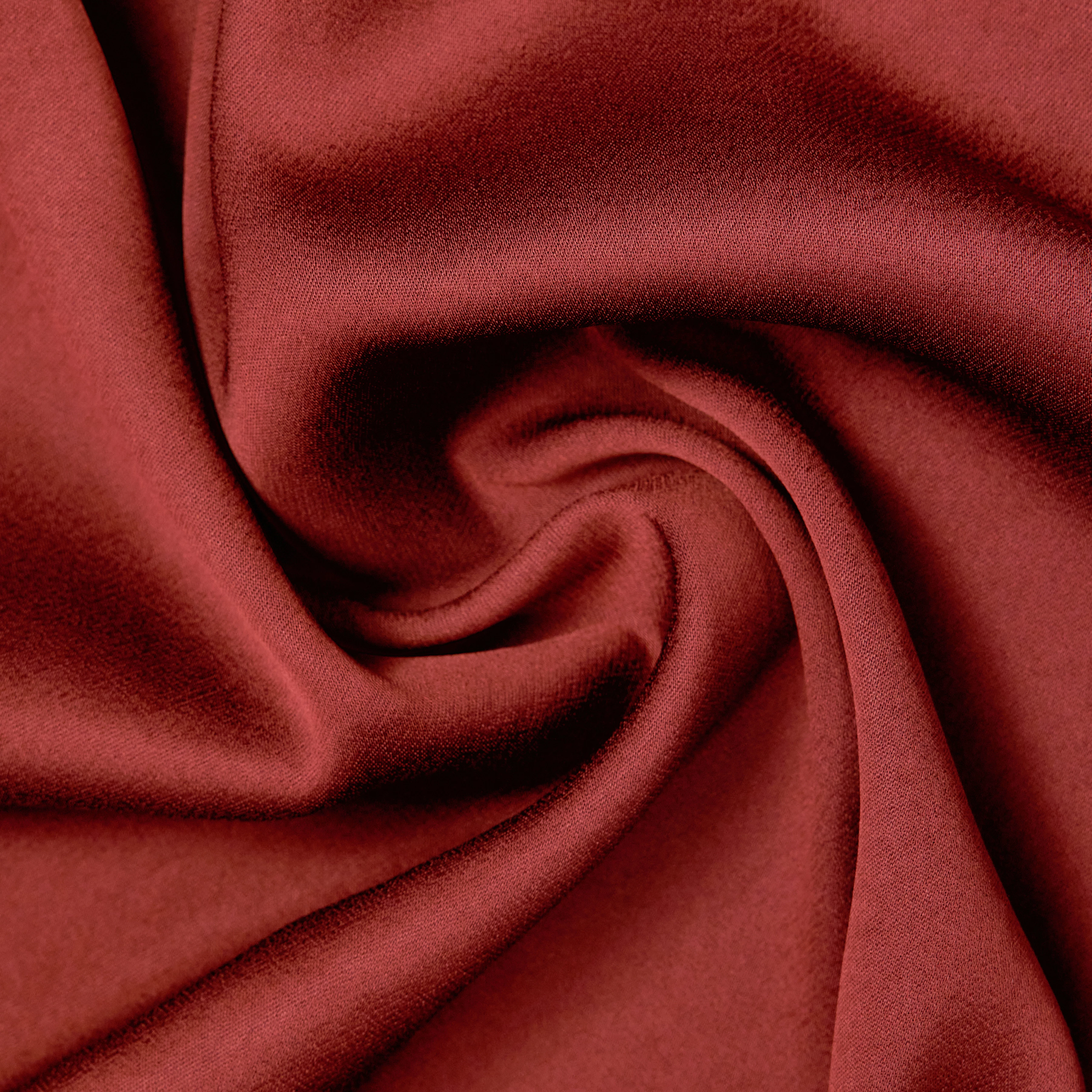 URA - Mid-length slip skirt in satin - women - red - Materialbild (B2C)
