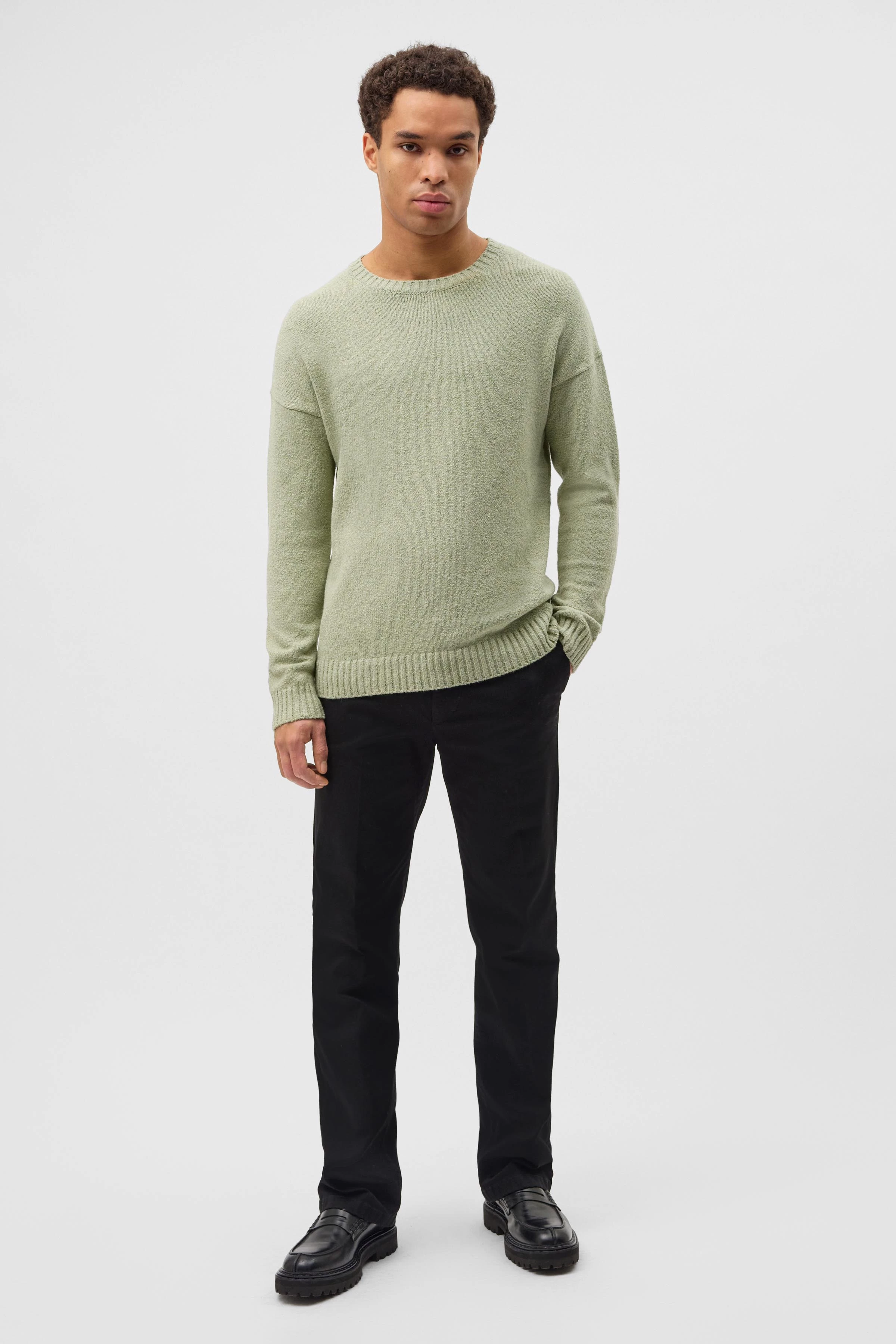 FREDDY - Oversized sweater in bouclé look - men - green - Ganzkörper-Frontansicht
