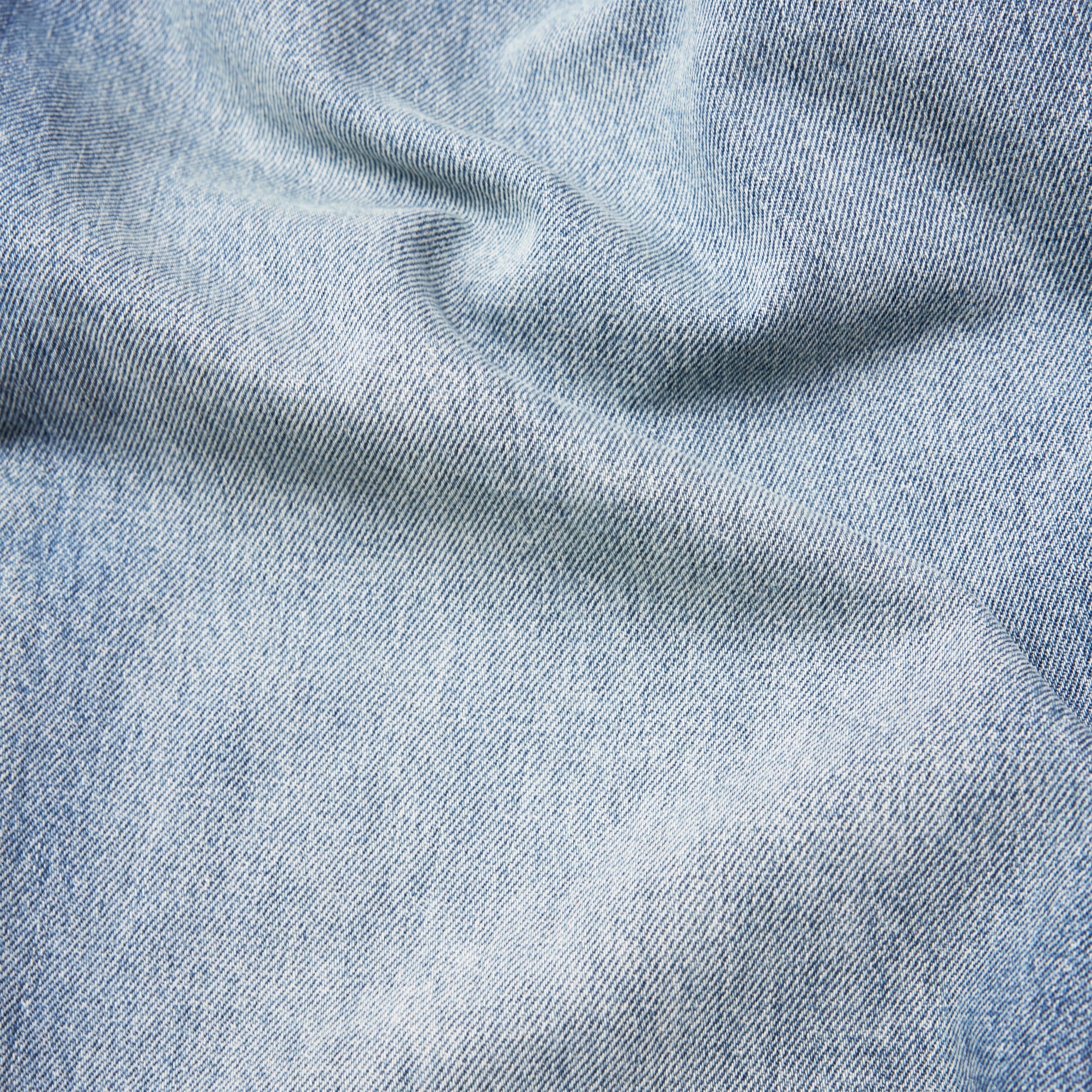 KARYKO_D - Relaxed fit jeans in mid-blue denim - men - blue - Materialbild (B2C)