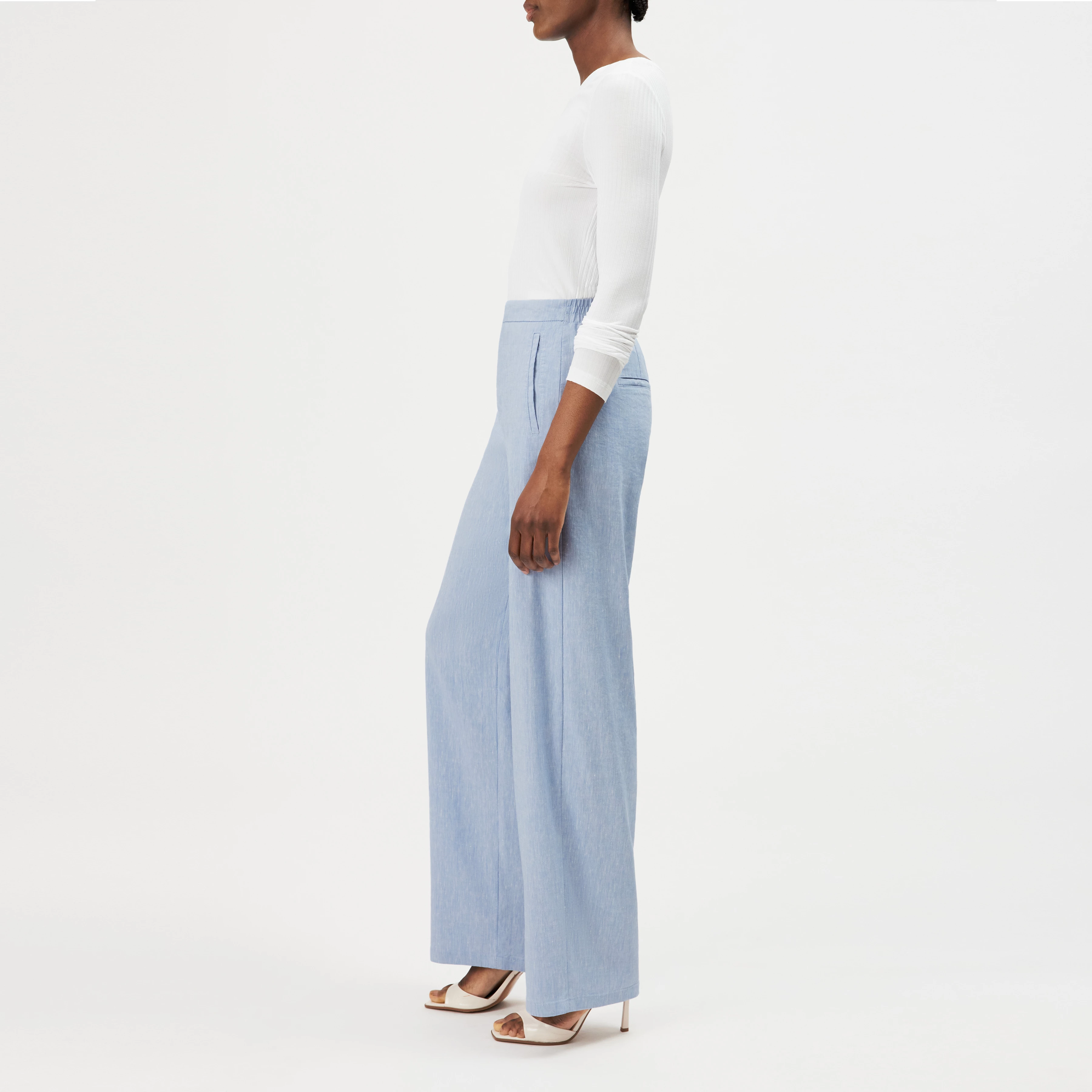 FAE_0 - Barrel-leg trousers in linen blend - women - blue - Seitenansicht