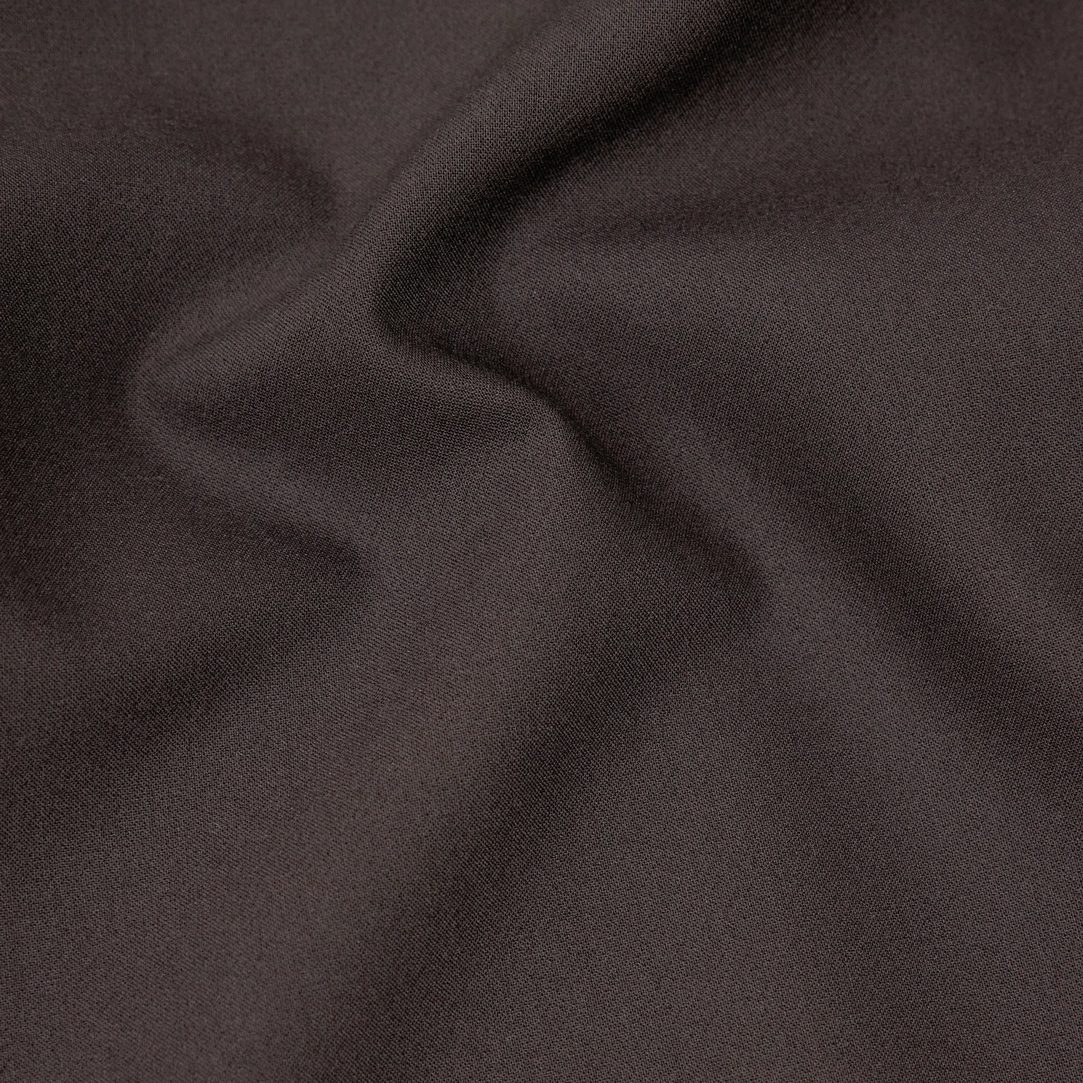 GARONA_B - Casual chino in smooth fabric - men - brown - Materialbild (B2C)