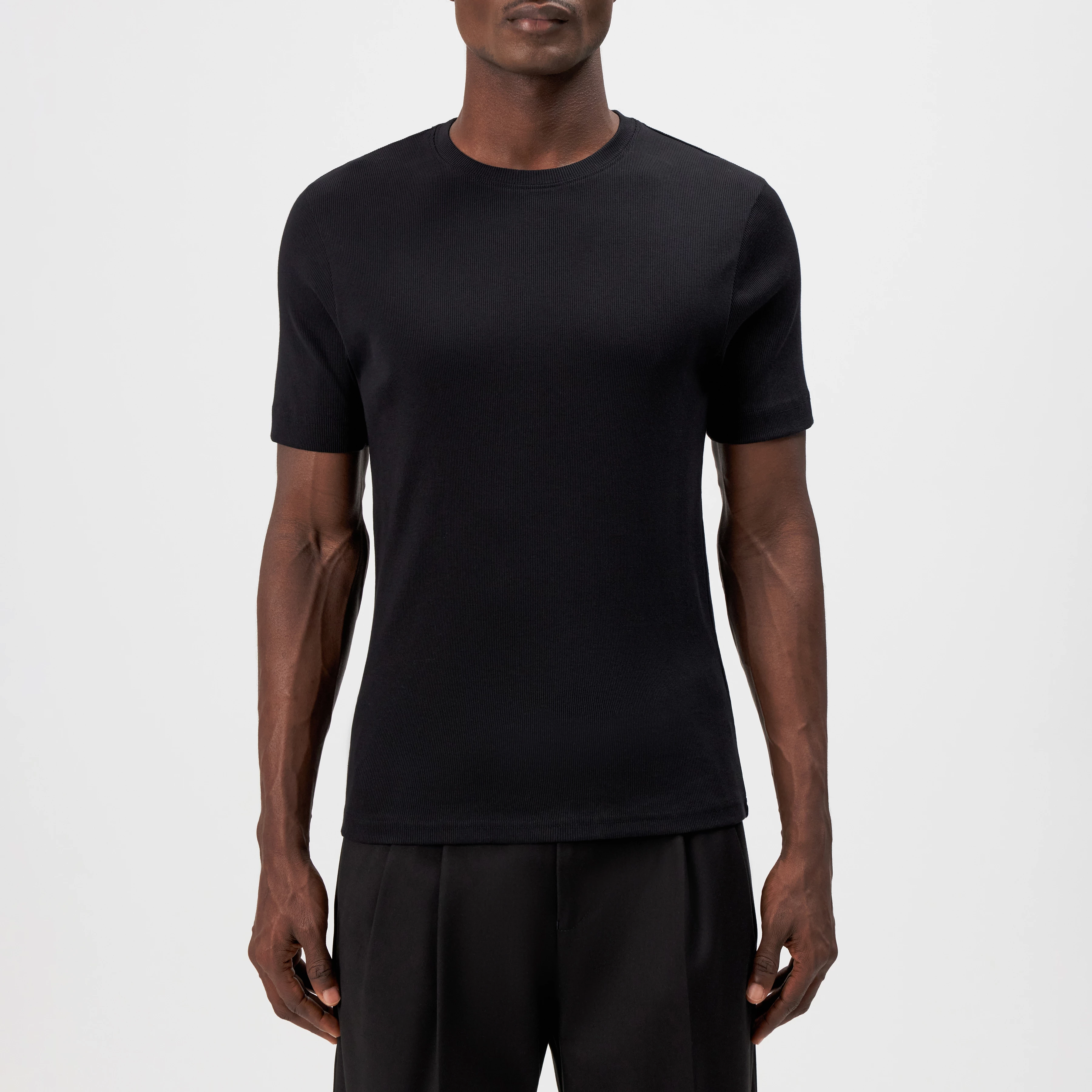 ENIL - Men's slim-fit cotton jersey T-shirt. - men - black - Frontansicht