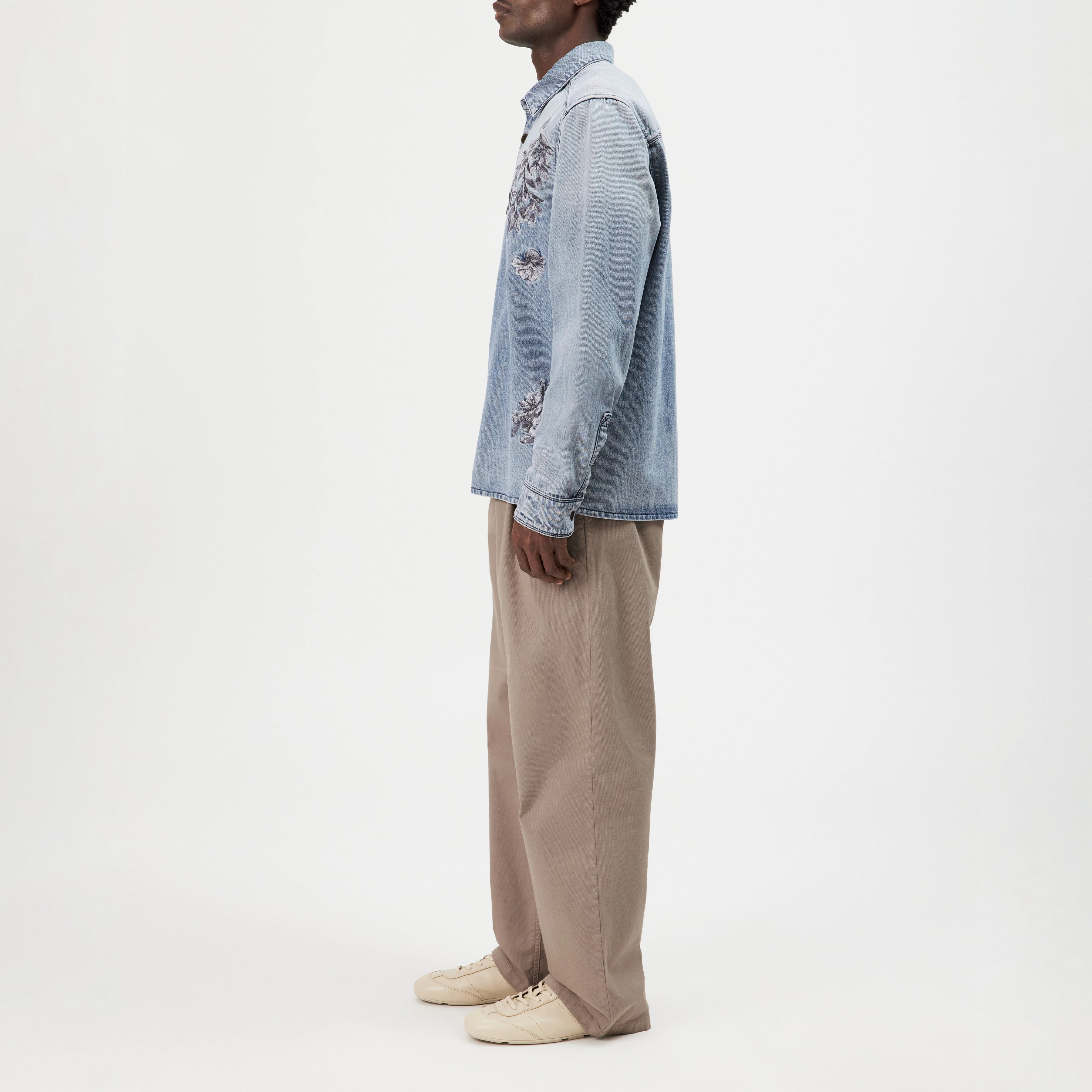 DIEGGO_1 - Denim overshirt with floral embroidery - men - blue - Seitenansicht