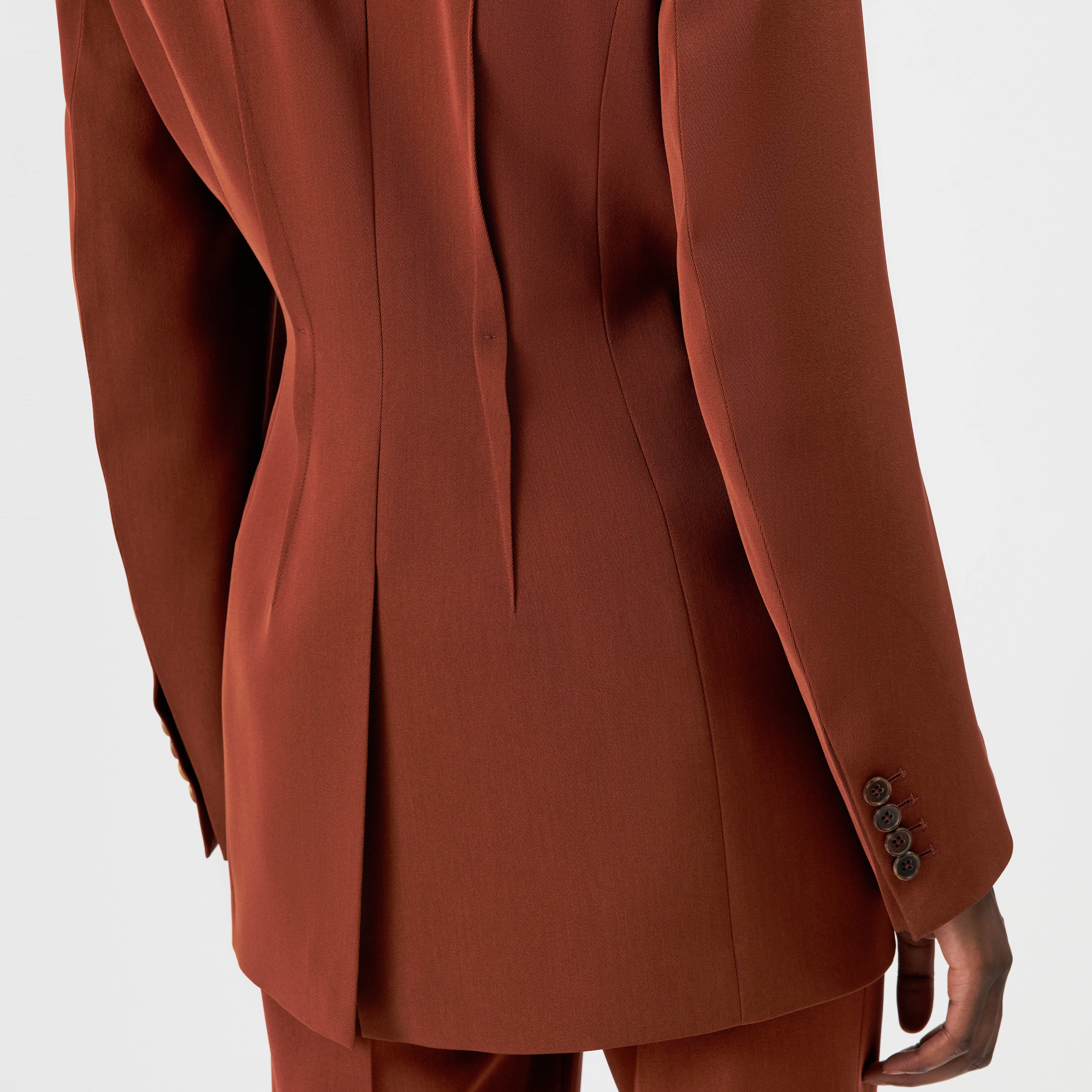BROCKLEY - Blazer ajusté à un bouton en techno-twill - women - rouge - Detailansicht am Model