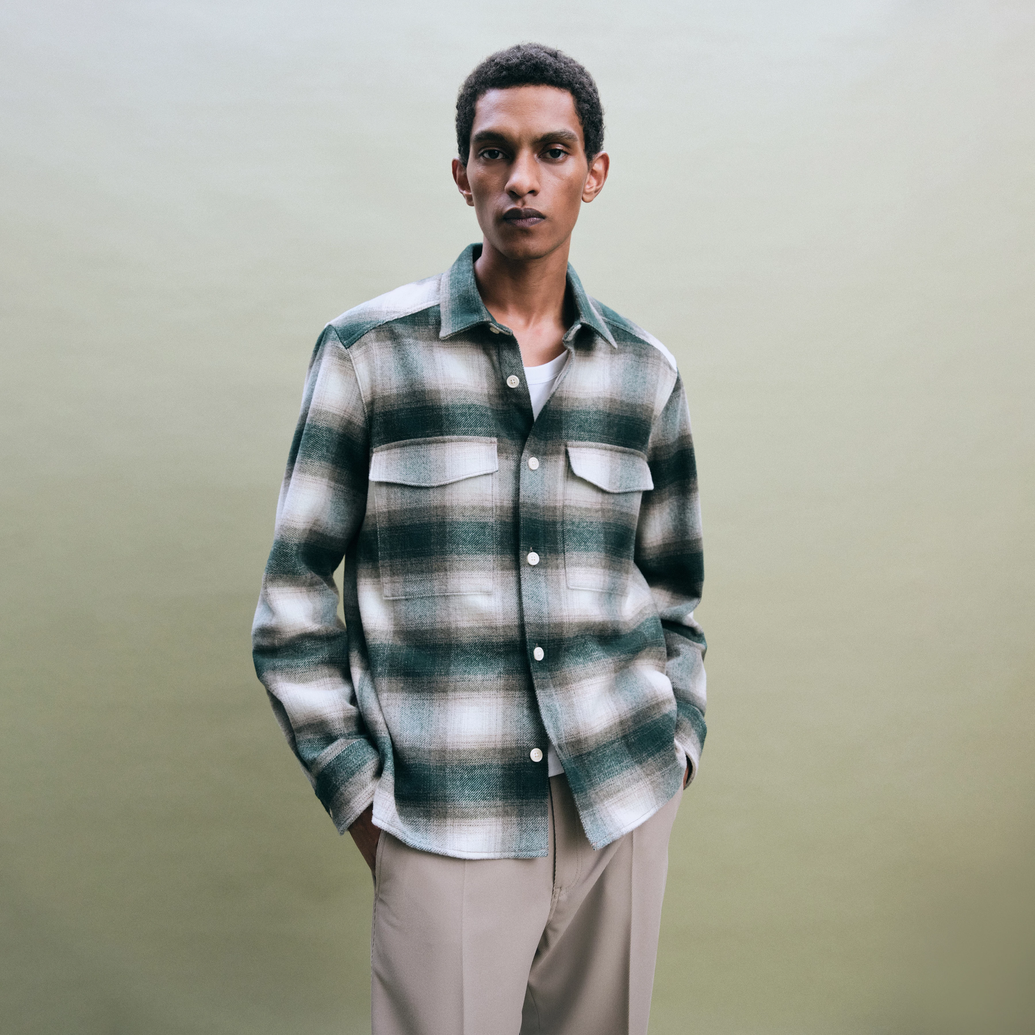 GUNRAY - Relaxed Fit Overshirt in Flanell mit Karo - Herren - grün