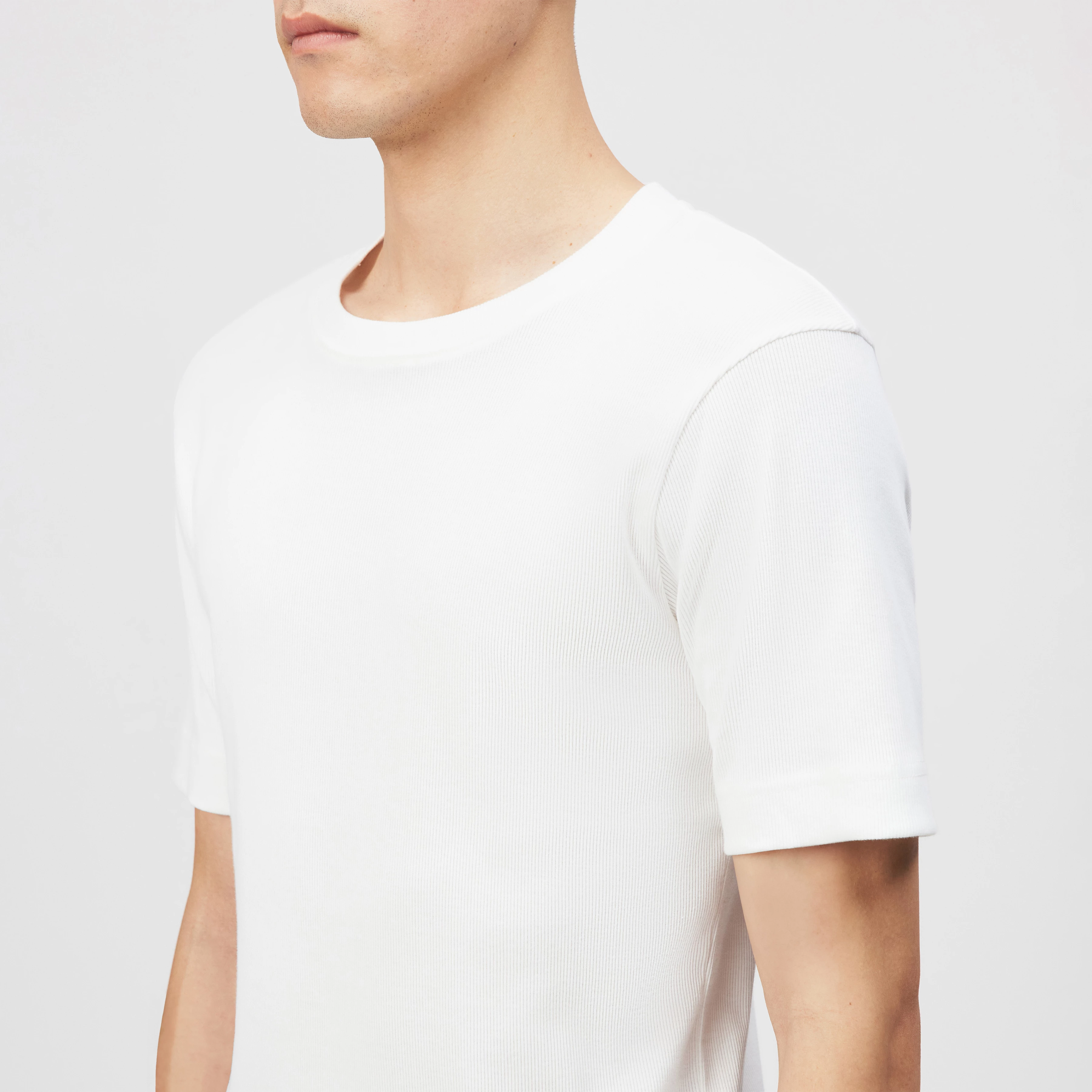 ENIL - Men's slim-fit cotton jersey T-shirt. - men - white - Detailansicht am Model