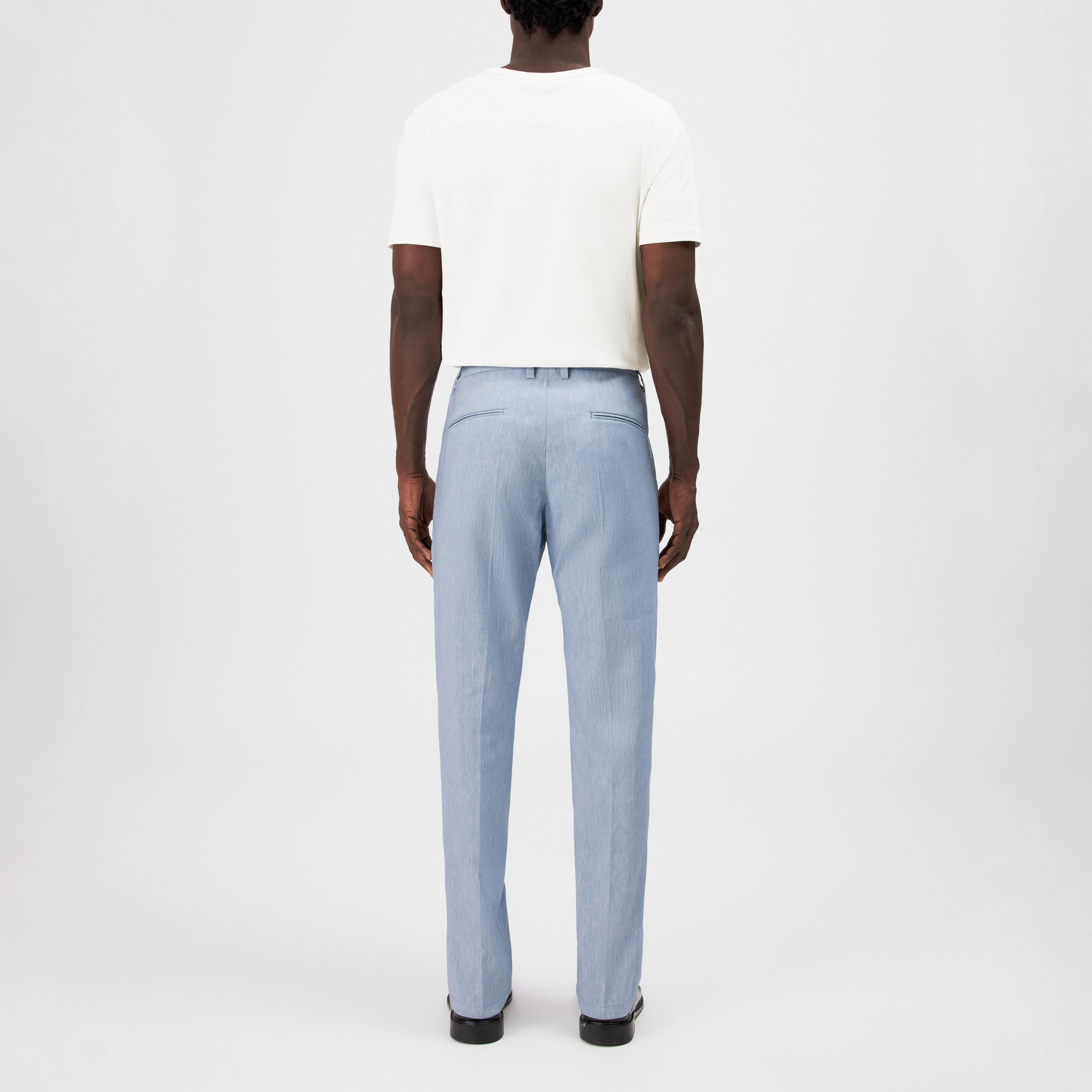 AJEND_RGLR - Tailored trousers in linen mix - men - blue - Rückansicht