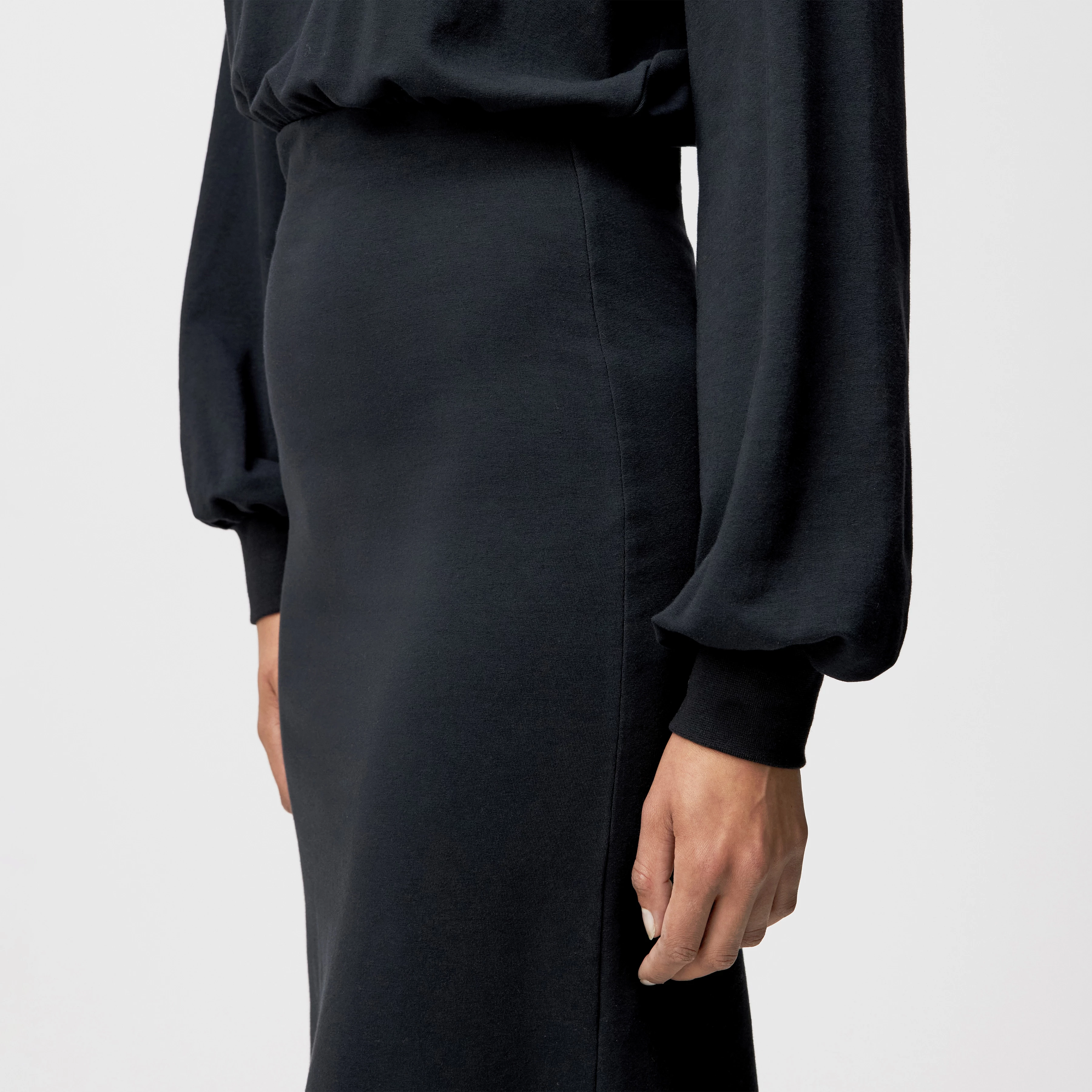 VILIAN - Kleid in Baumwoll-Mix - Damen - schwarz - Detailansicht am Model