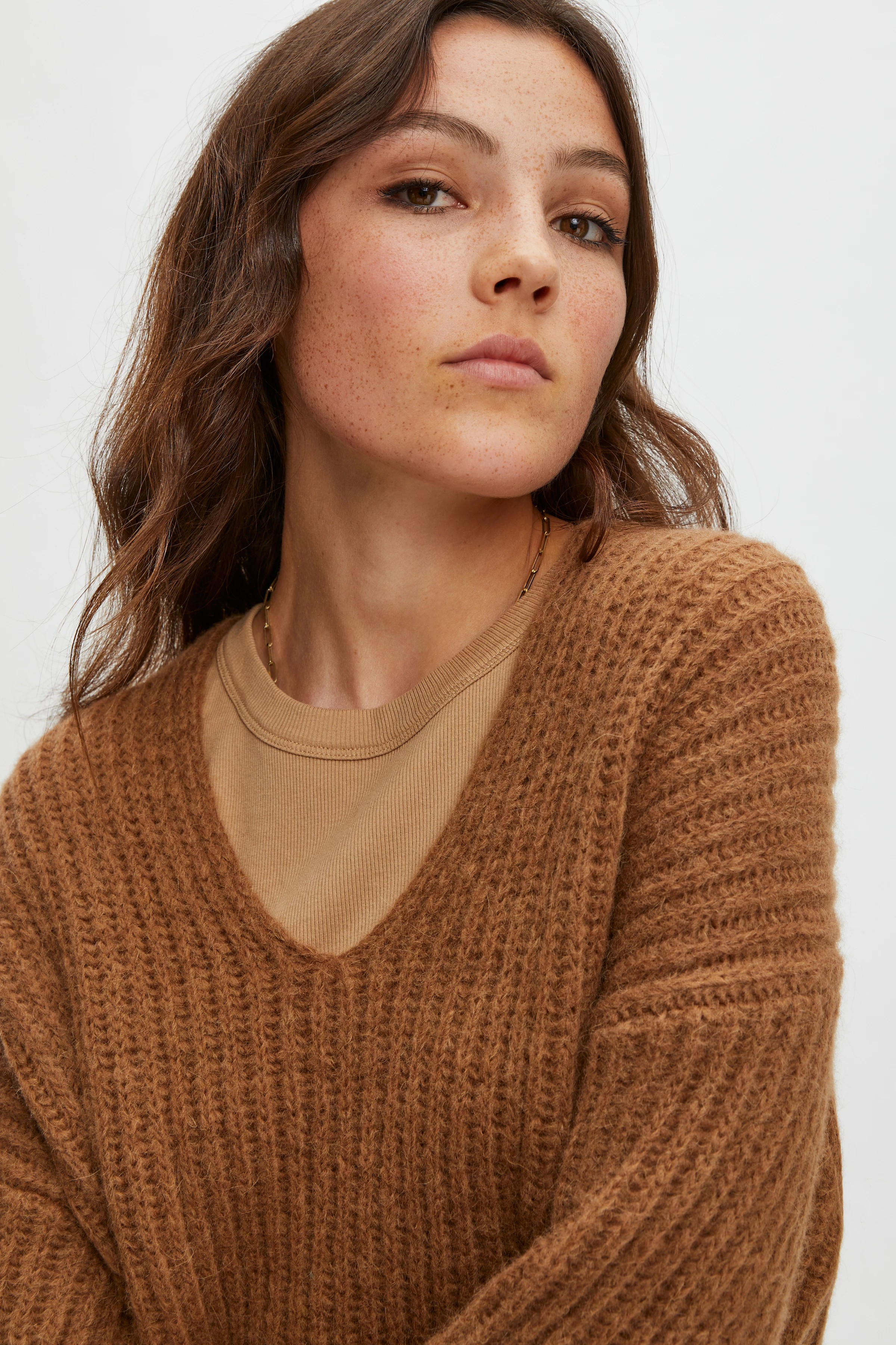 LINNAS - Strickpullover aus Alpaka-Woll-Mix - Damen - braun - Seitenansicht