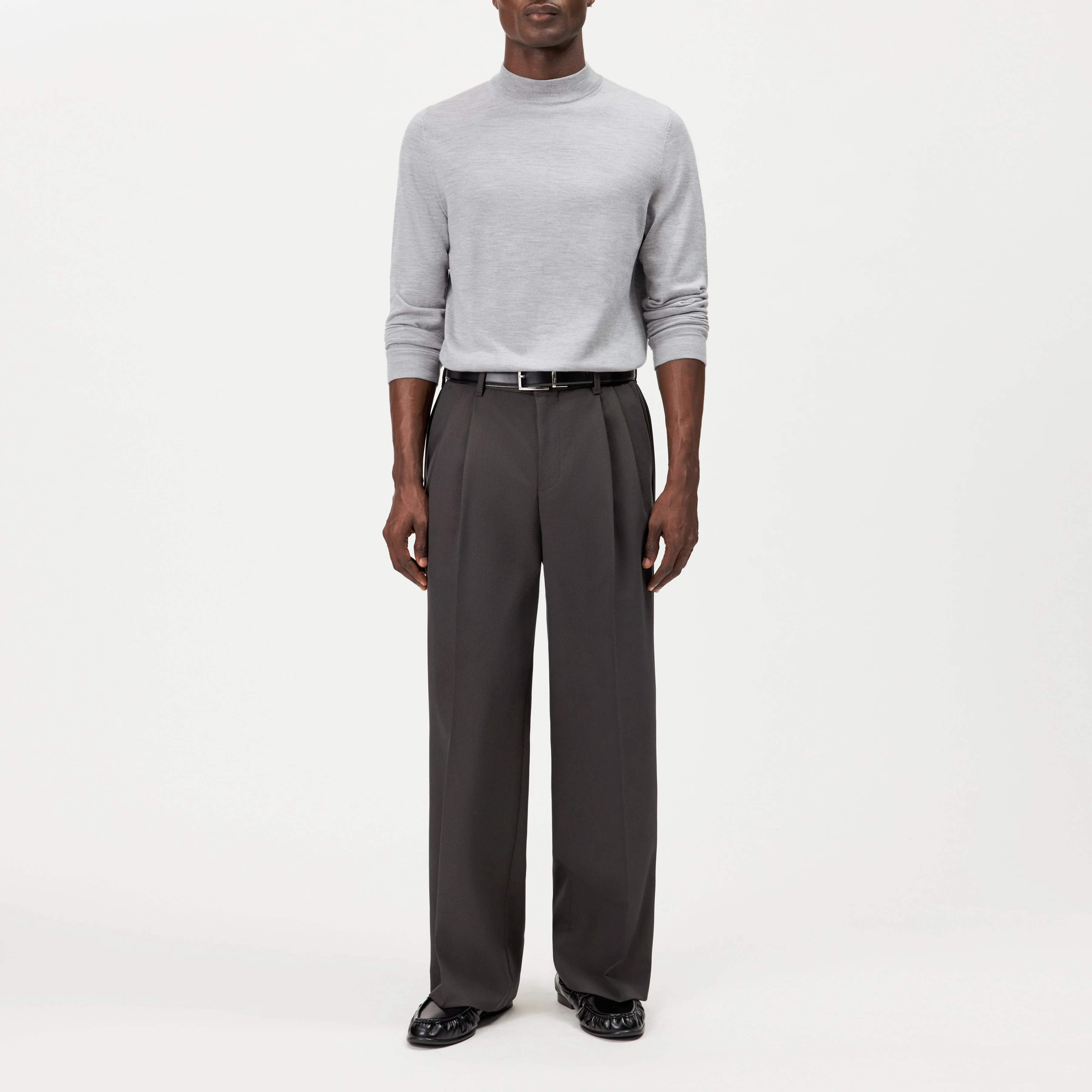 ARWON - Fitted turtleneck jumper in pure Merino wool - men - grey - Ganzkörper-Frontansicht