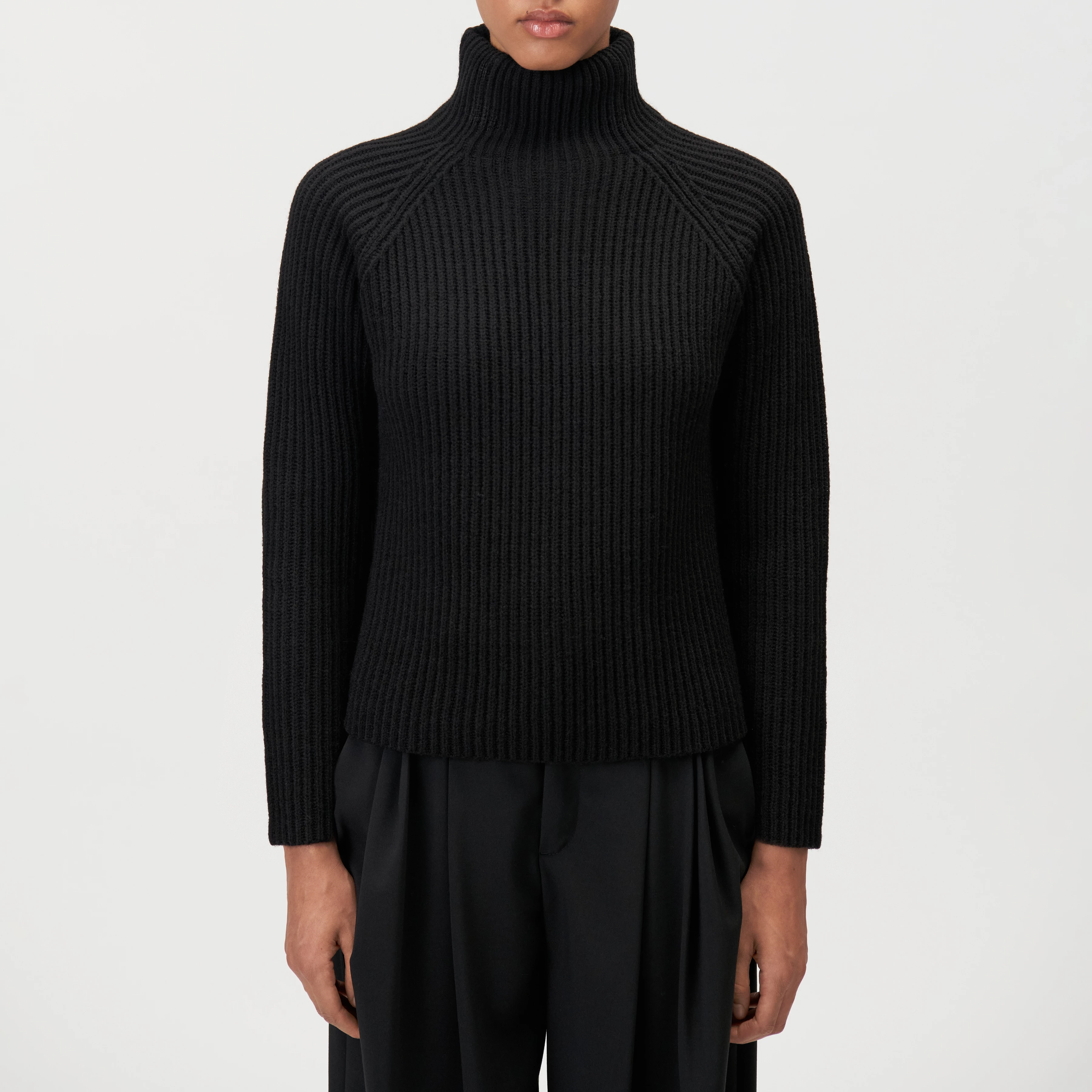 ARWEN - Rollkragenpullover in Woll-Alpakamix - Damen - schwarz - Frontansicht