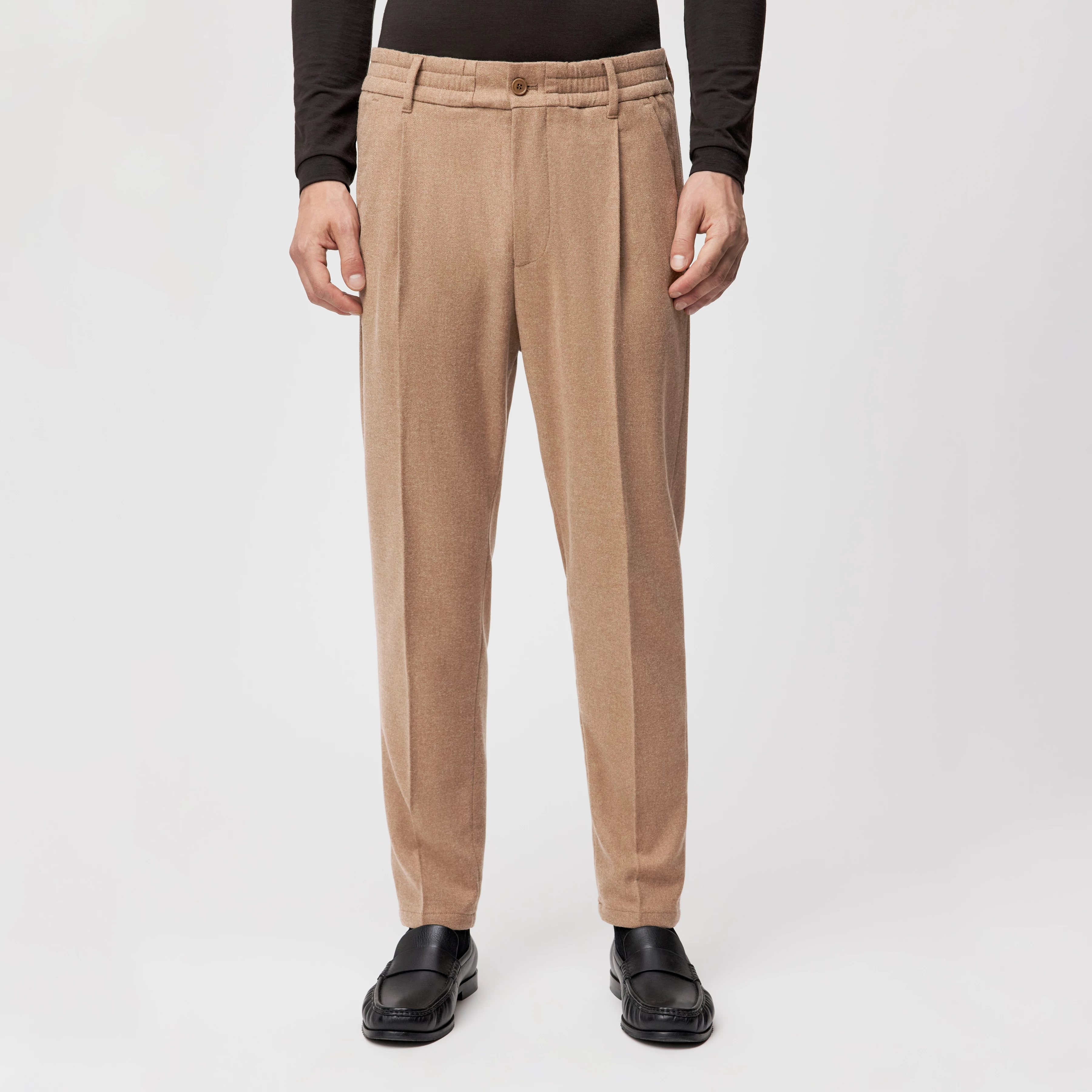 CHASY - Casual Hose mit Bundfalte in softem Woll-Flanell - Herren - braun - Frontansicht