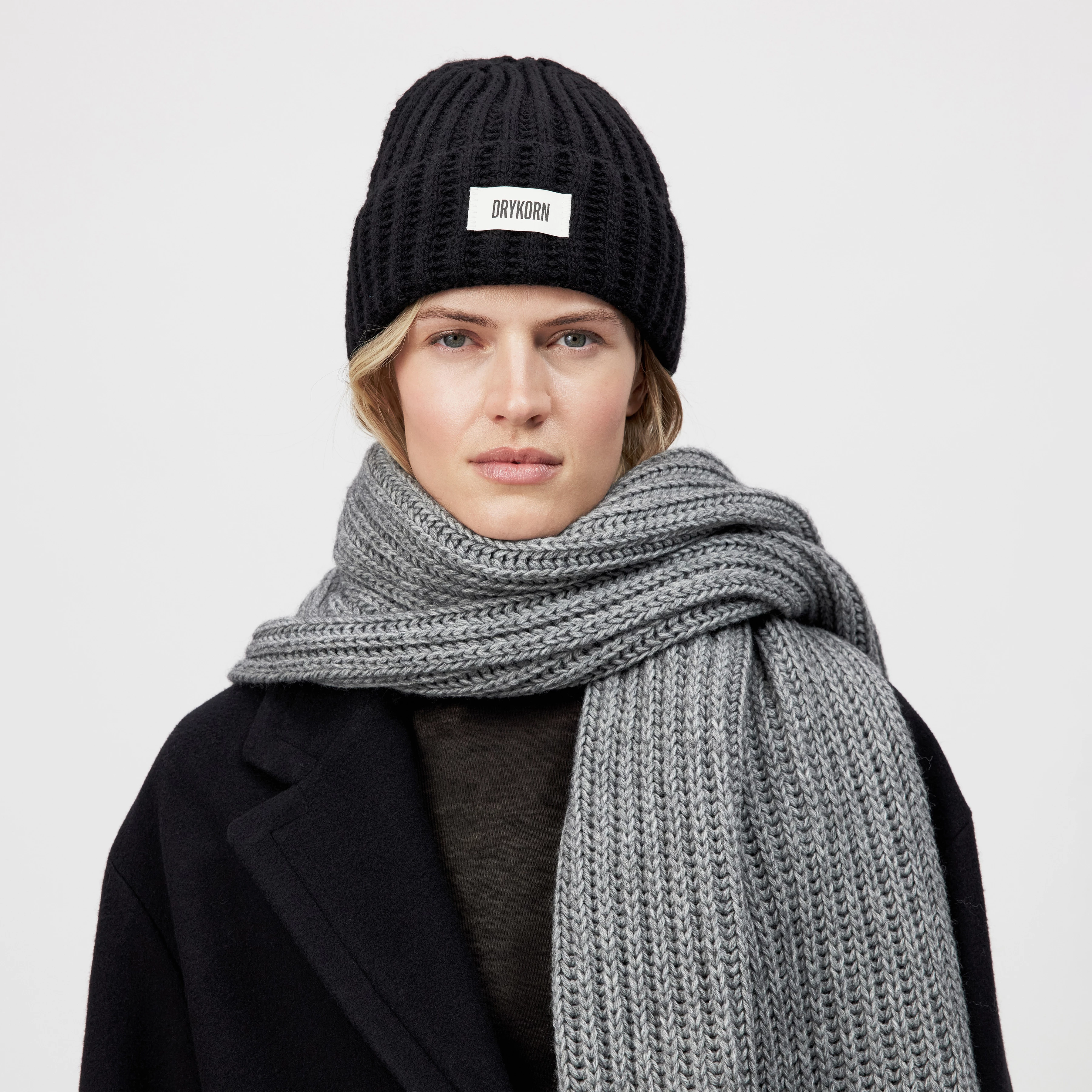 CORNIE - Beanie in wool-alpaca mix - unisex - Natural Aluminium - Frontansicht