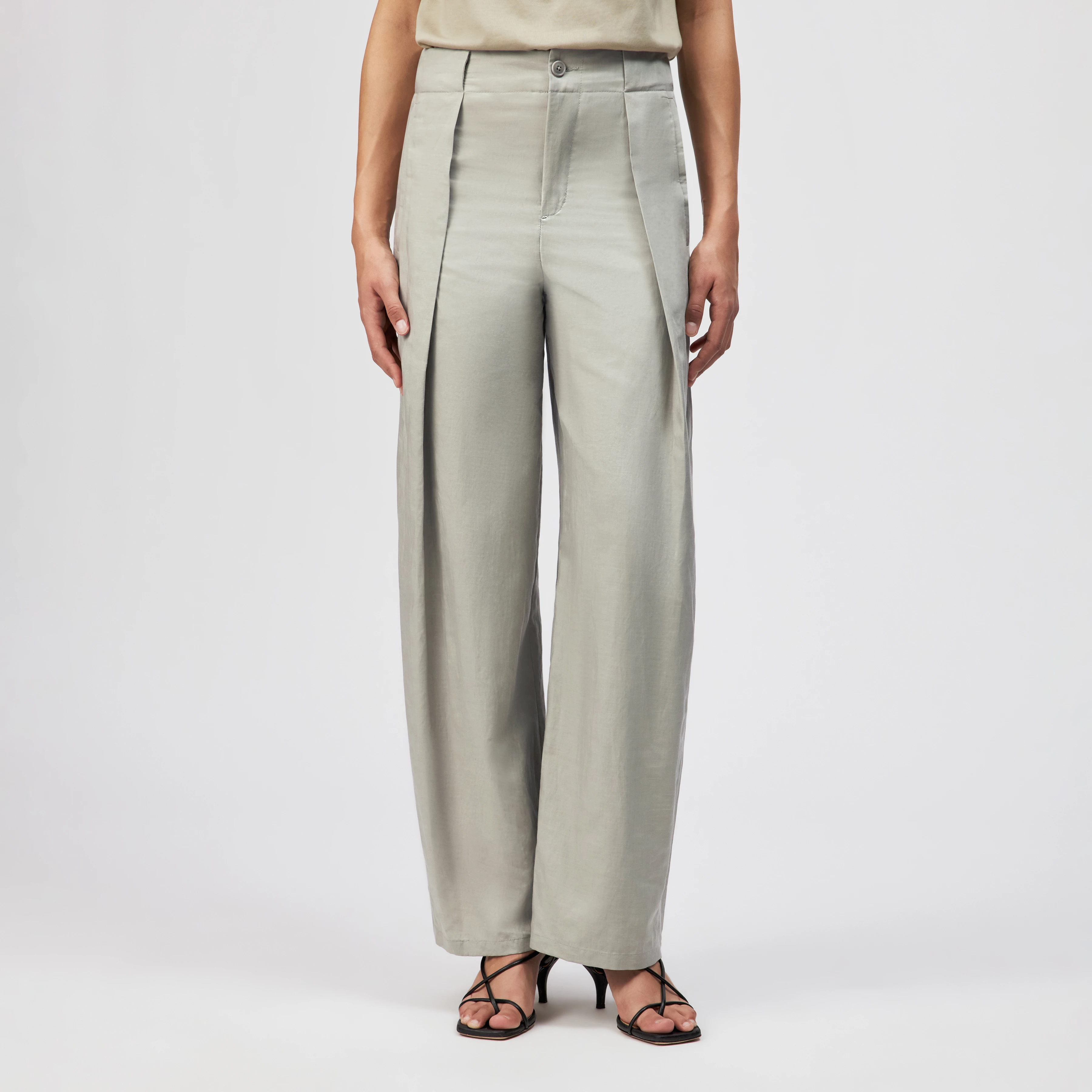 THREW - Pantalon sur mesure pli creux en mélange chanvre-coton - women - vert - Frontansicht