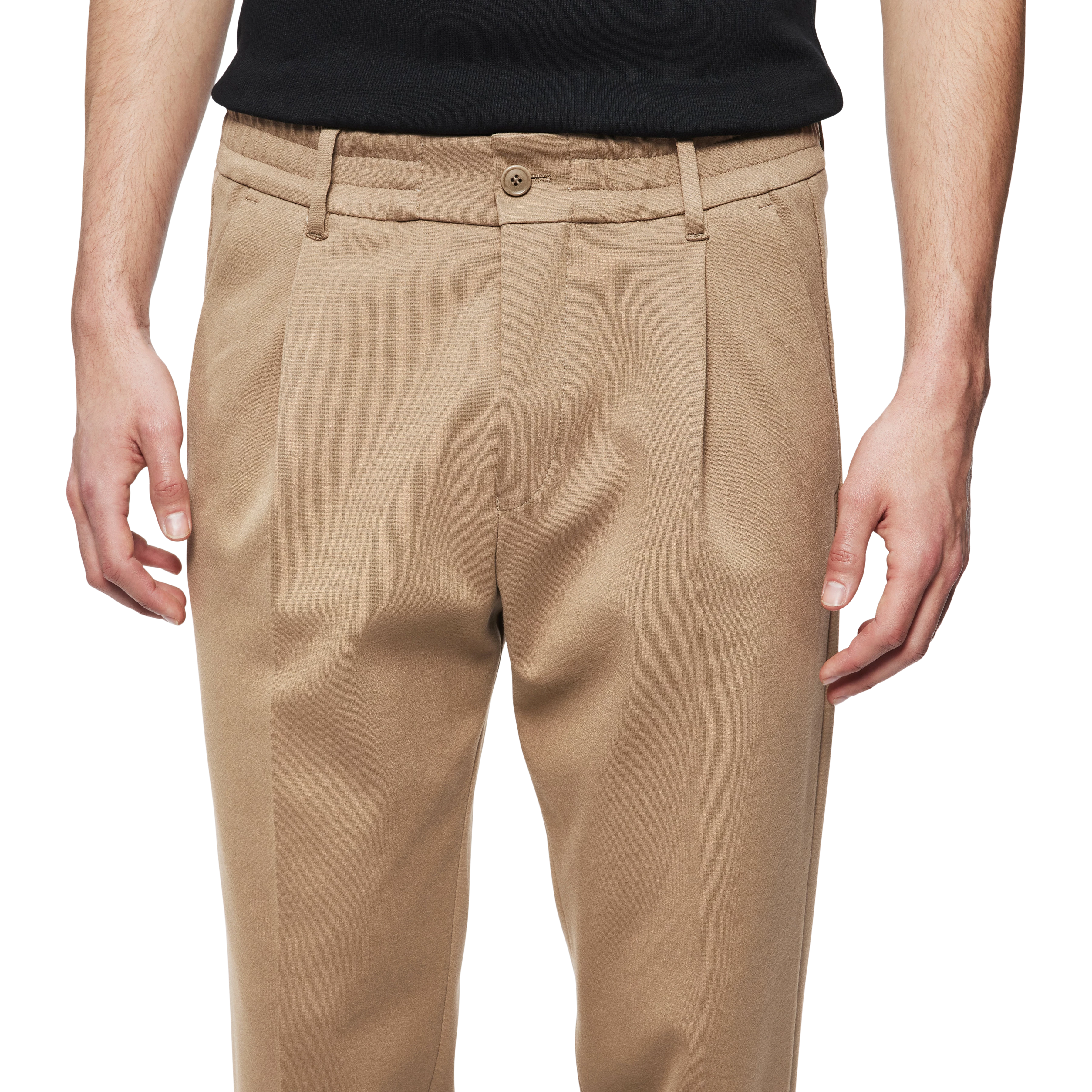 CHASY - Casual broek met plooi in jersey - heren - bruin - Detailansicht am Model