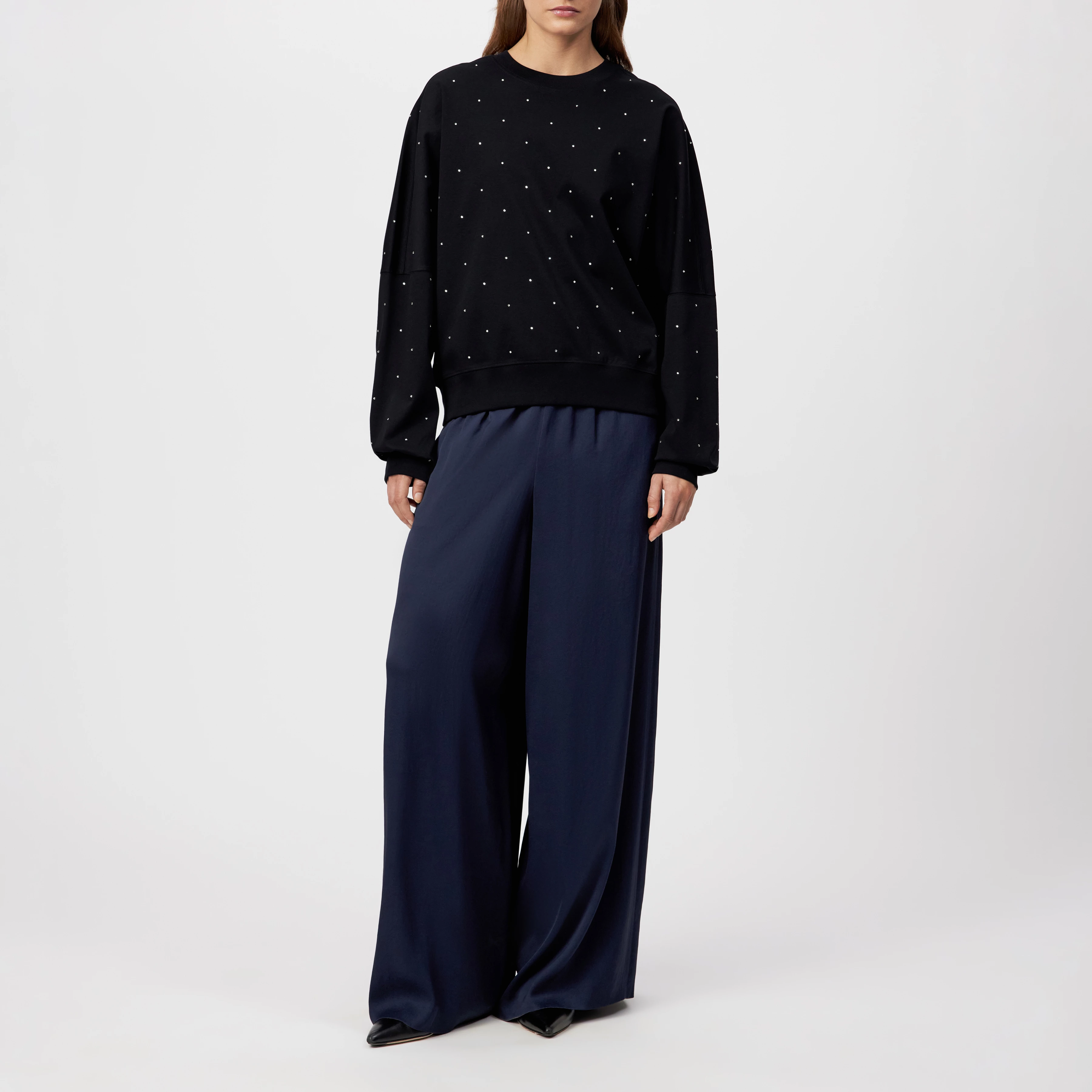 ASTARIA_P2 - Sweatshirt mit Swarovski®-Kristallen in mercerisierter Baumwolle - Damen - schwarz - Ganzkörper-Frontansicht