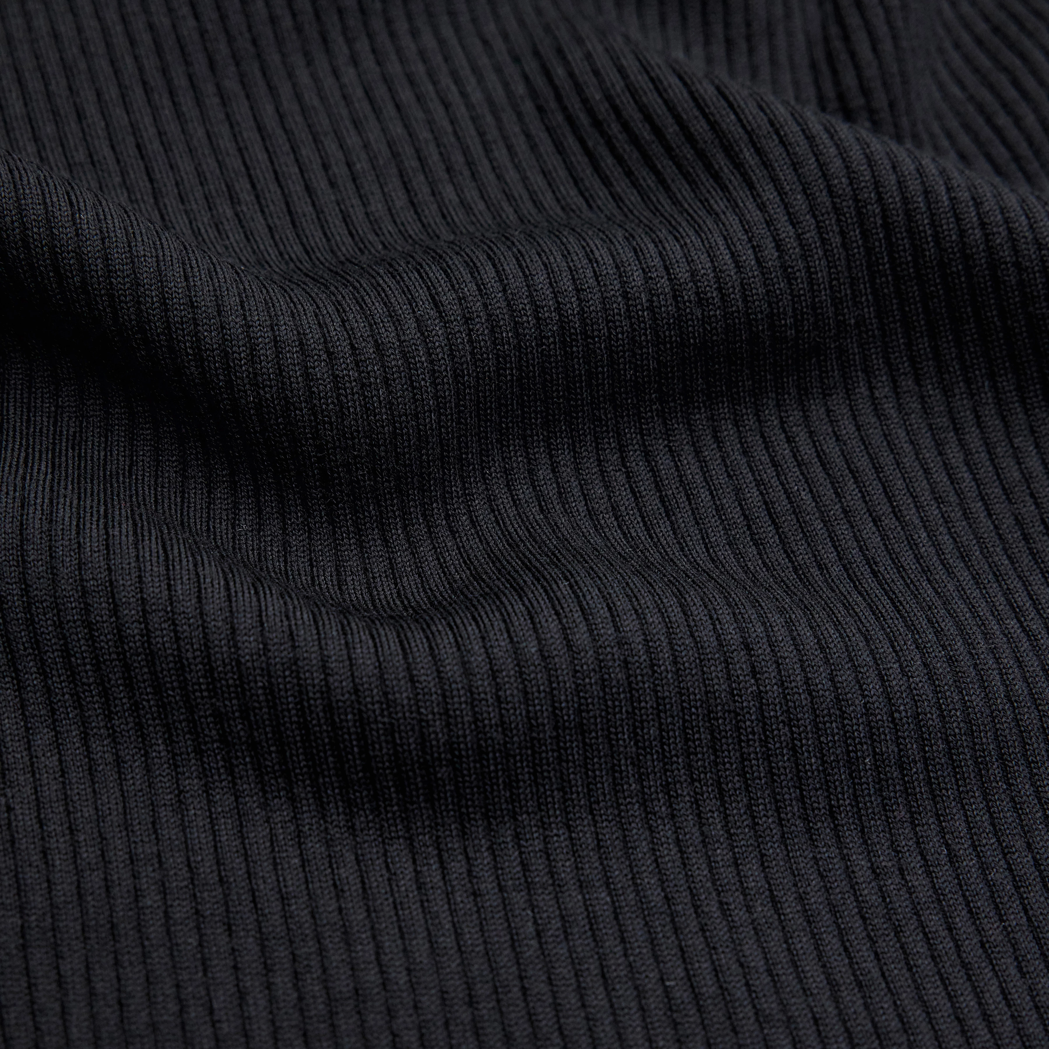 PHIA - Strick-Tanktop mit Rundhals in fließendem Wollmix - Damen - schwarz - Materialbild (B2C)