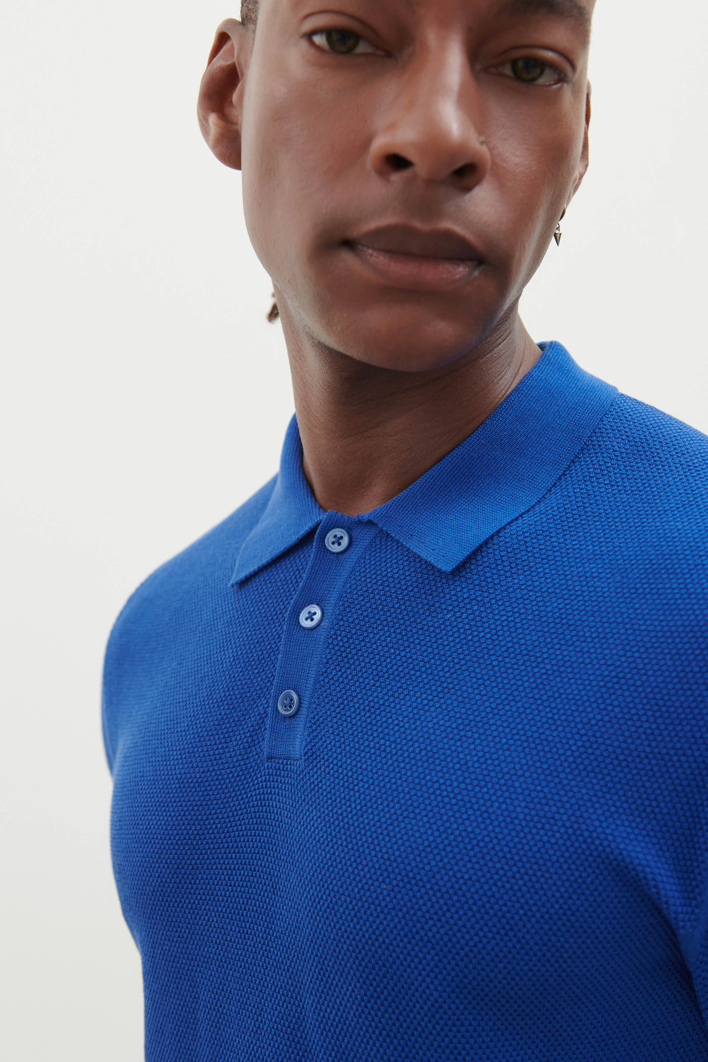 TRITON - Cotton polo - men - blue - Seitenansicht