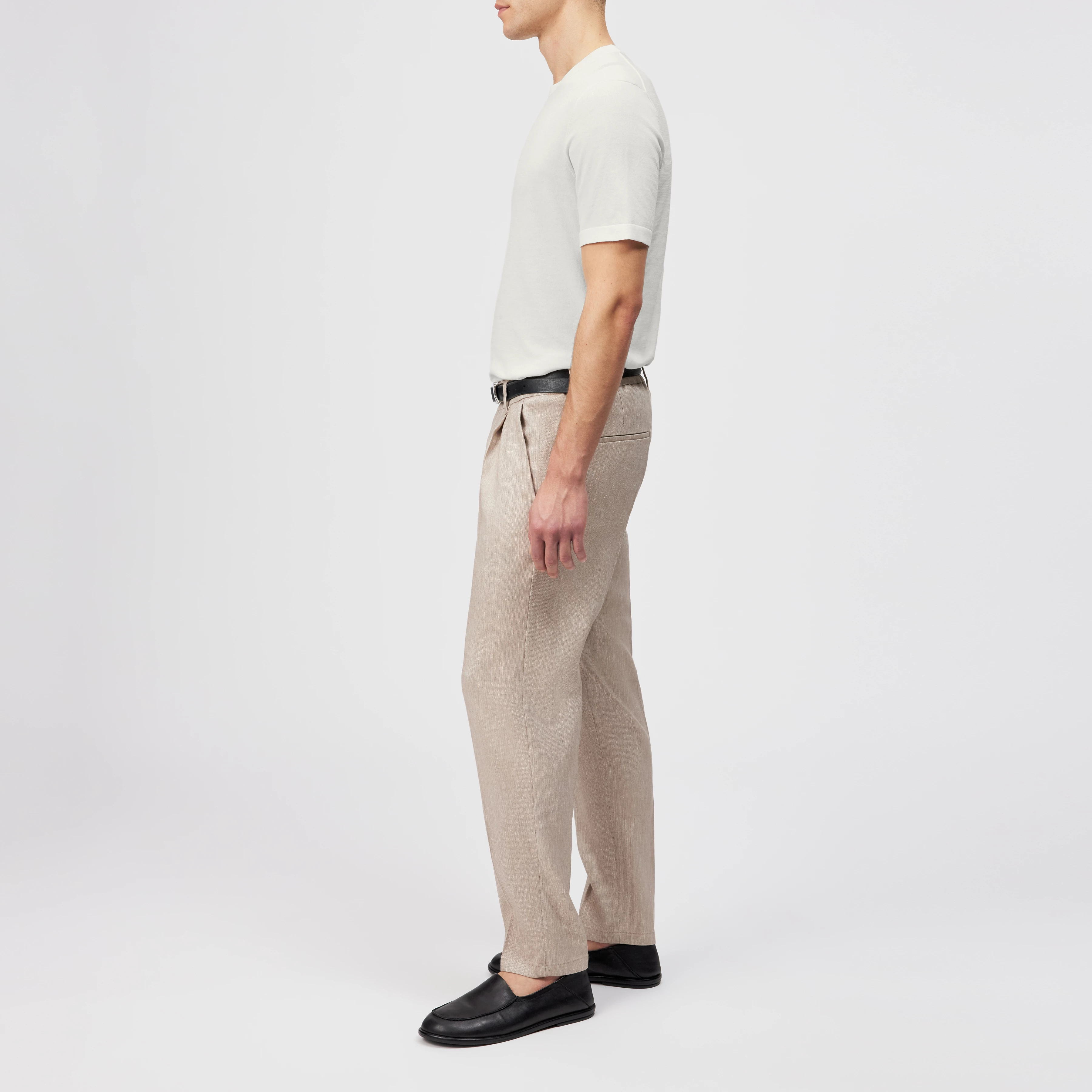 CHASY - Pleated trousers in linen mix - men - beige - Seitenansicht