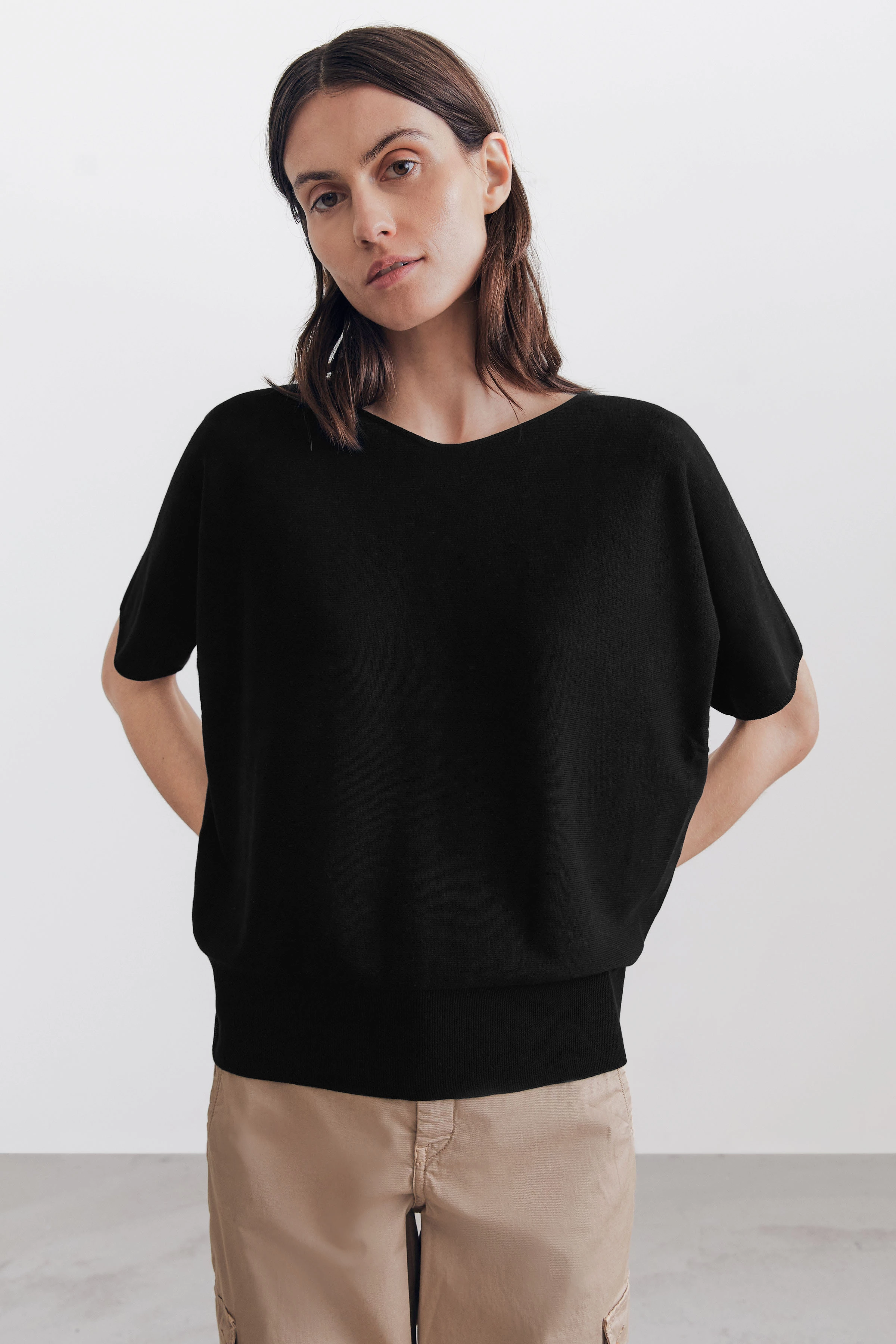 SOMELI - gebreid katoenen t-shirt - dames - zwart - Frontansicht