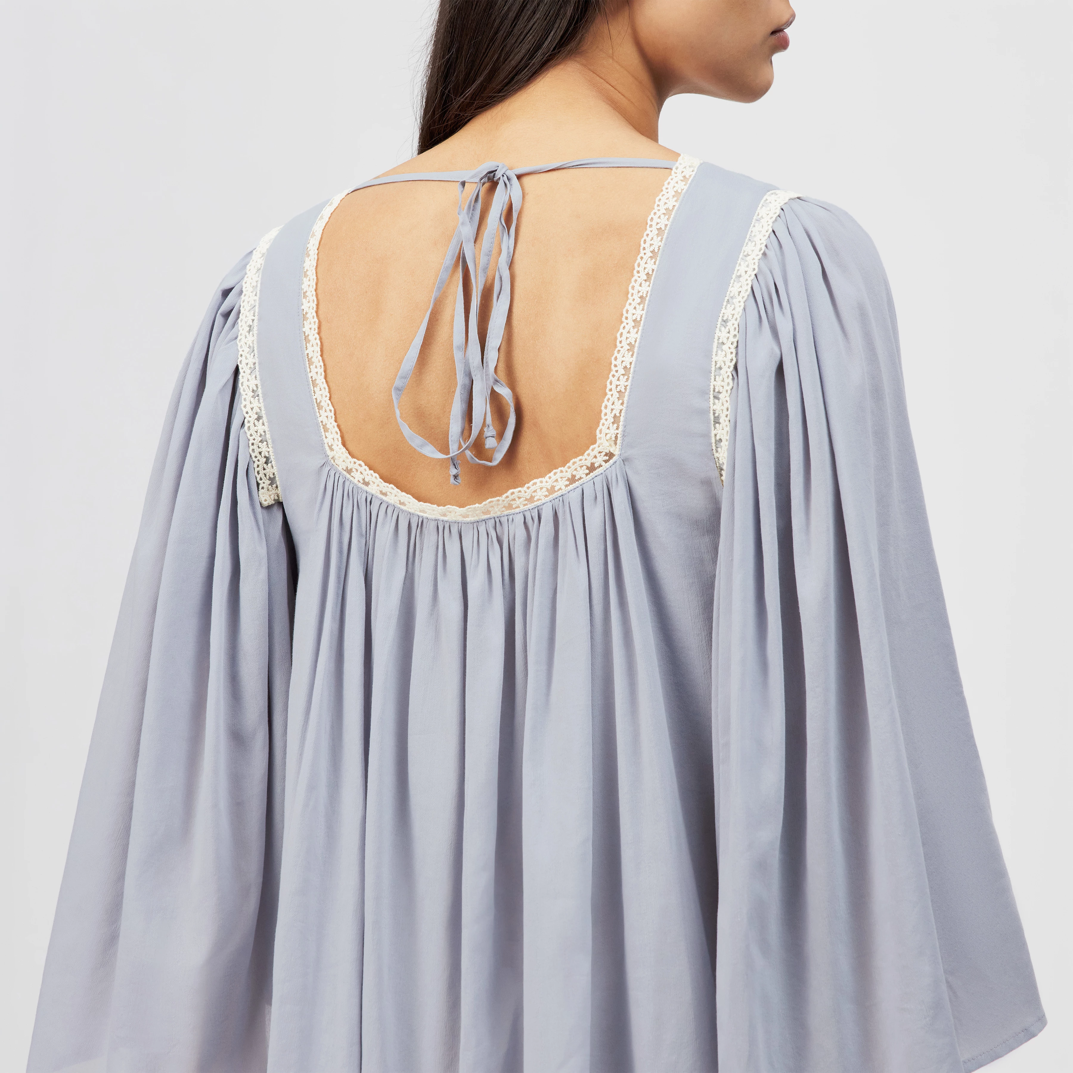 VAREEN - Cotton-blend babydoll tunic dress - women - blue - Detailansicht am Model