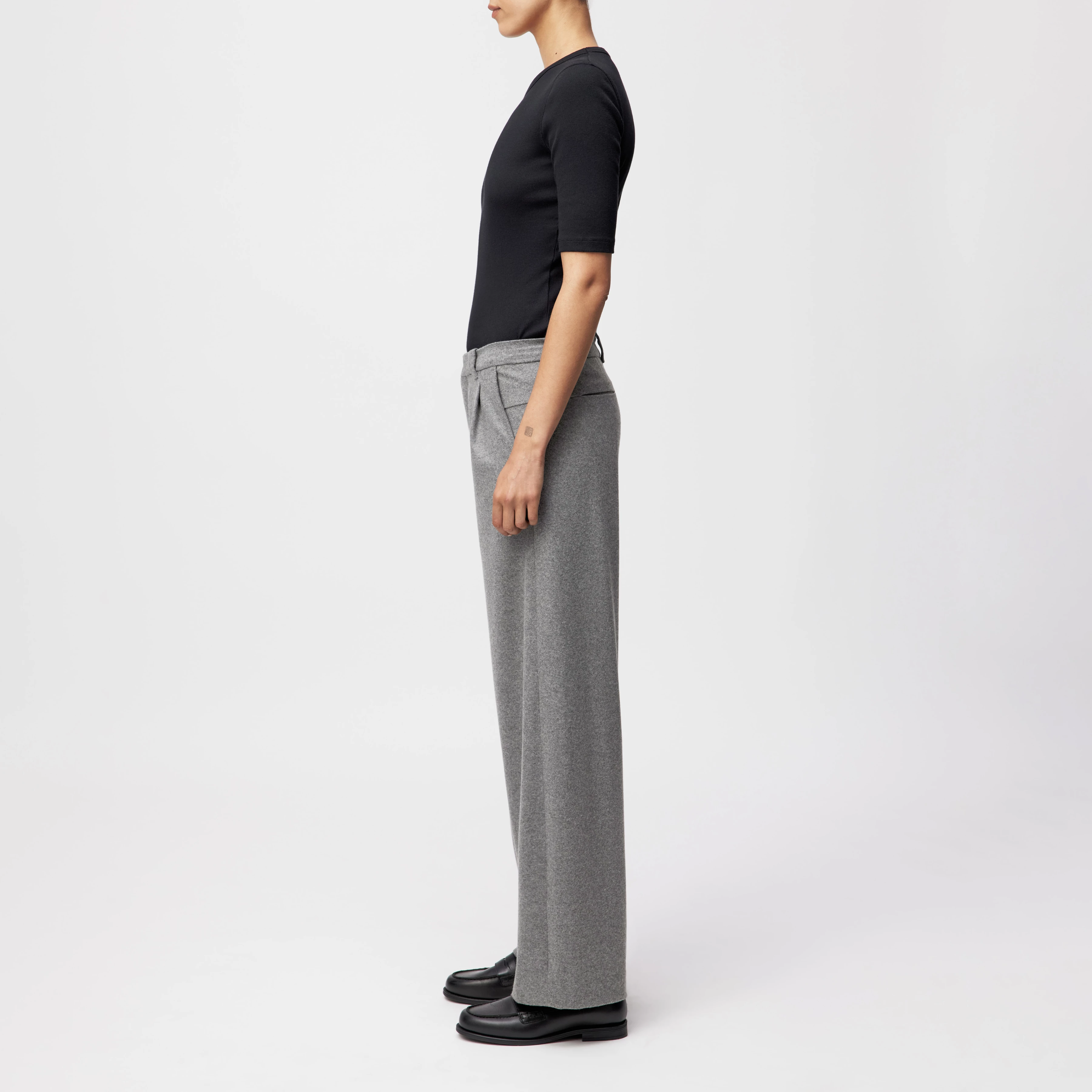 CRAWL - Pleated trousers in jersey wool mix - women - grey - Seitenansicht
