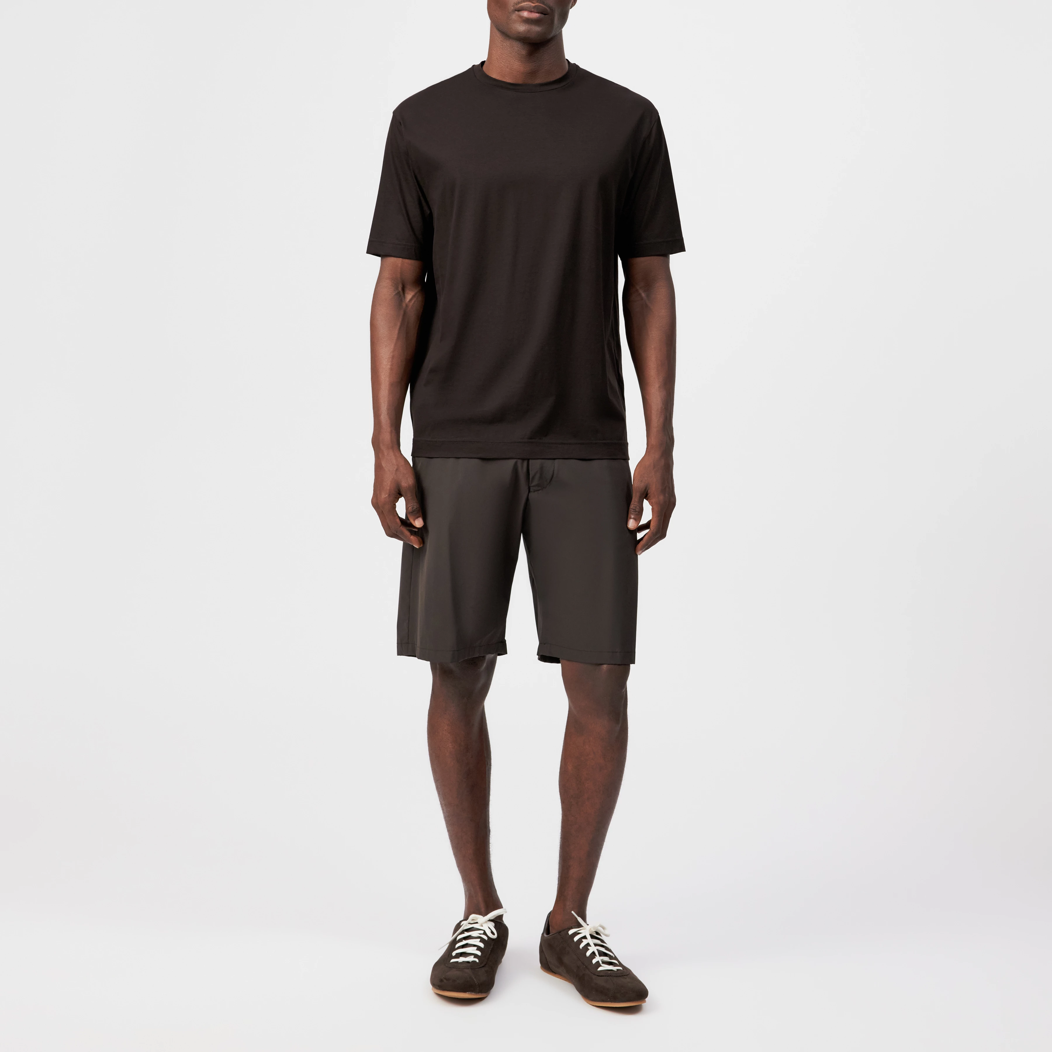 GILBERD - T-shirt in blended cotton modal - men - brown - Ganzkörper-Frontansicht