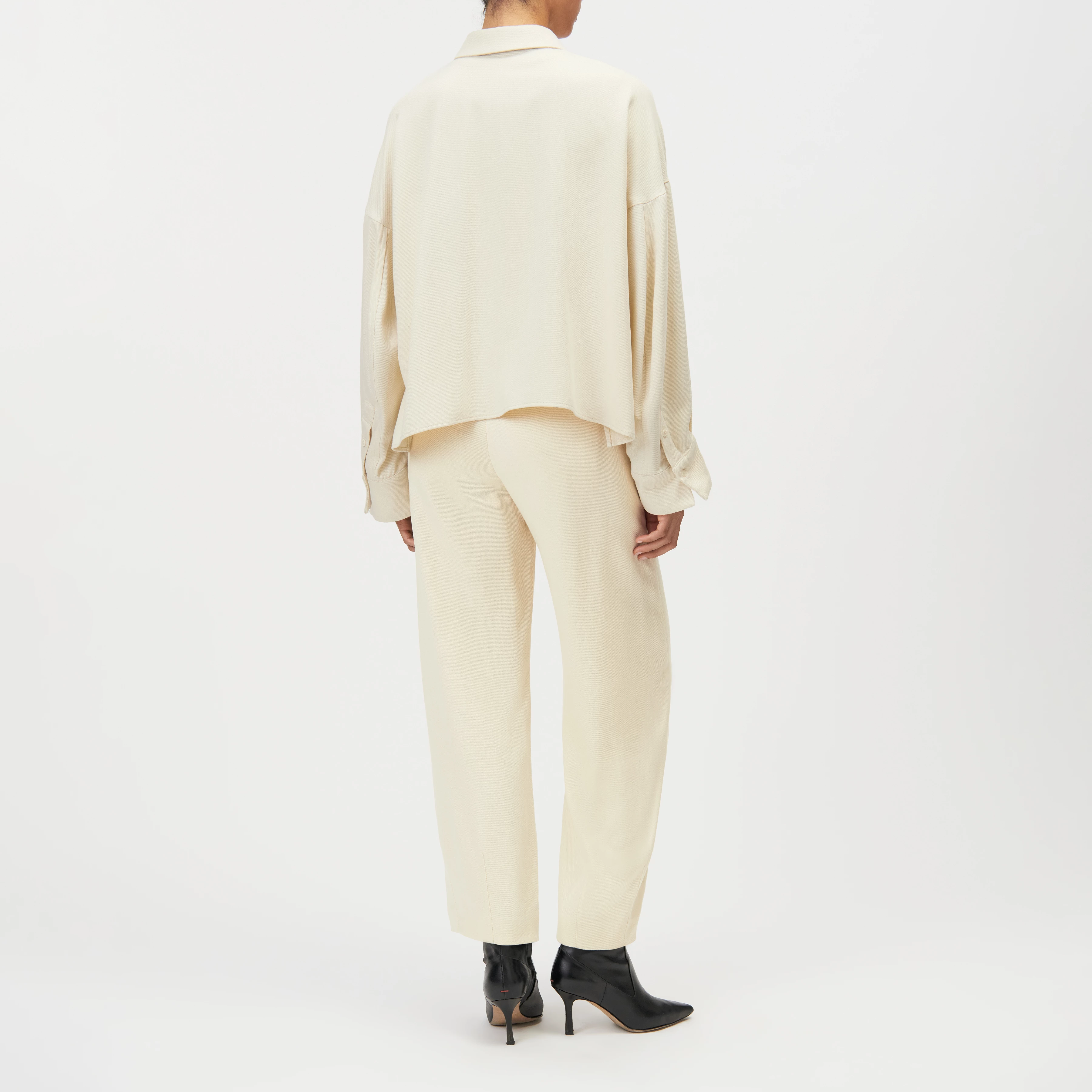 OSHIA - Oversized overhemdblouse in lyocell - dames - beige - Rückansicht