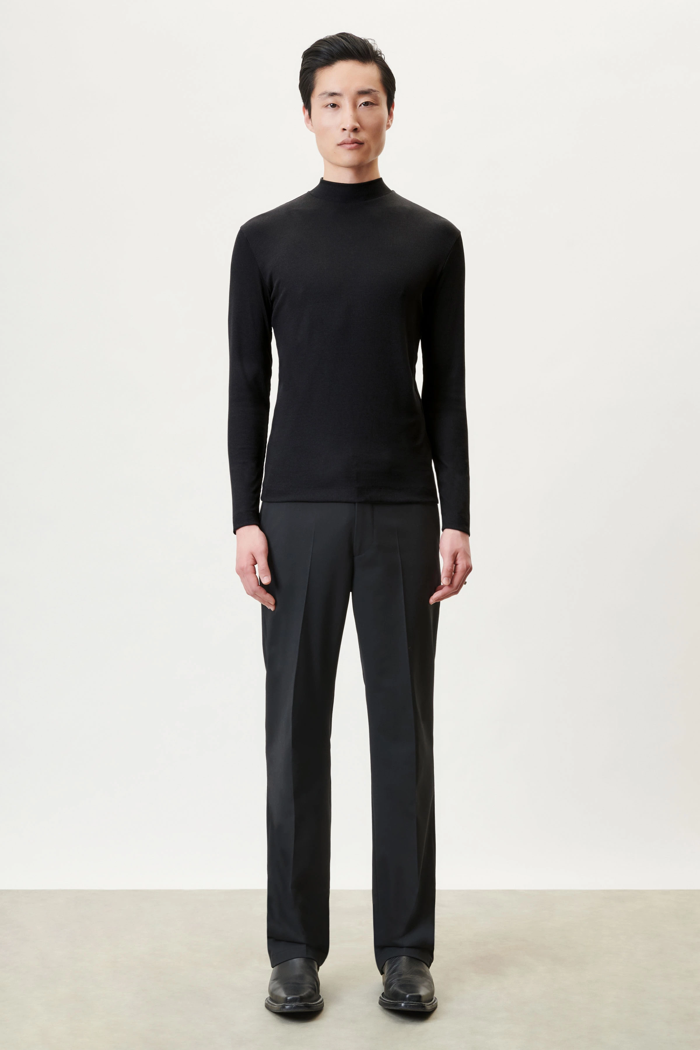 MORITZ - sweatshirt with stand-up collar in lyocell-mix - men - Natural Aluminium - Ganzkörper-Frontansicht