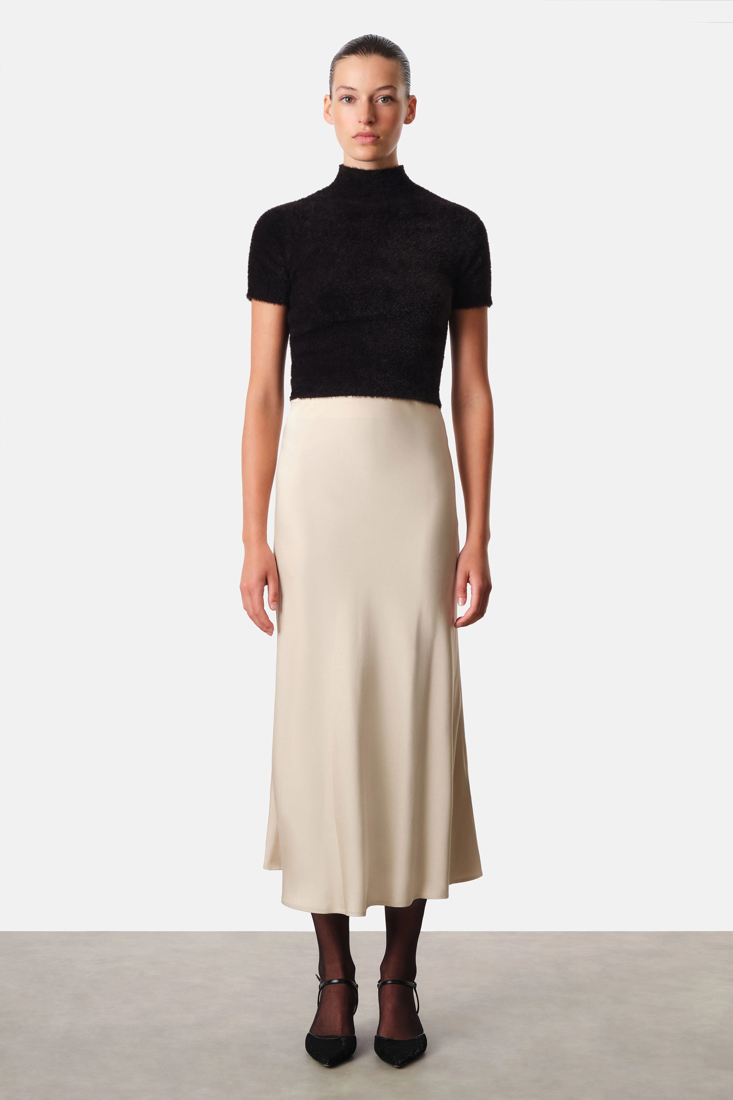 NEVIDA - Midi length slip skirt - women - brown - Ganzkörper-Frontansicht