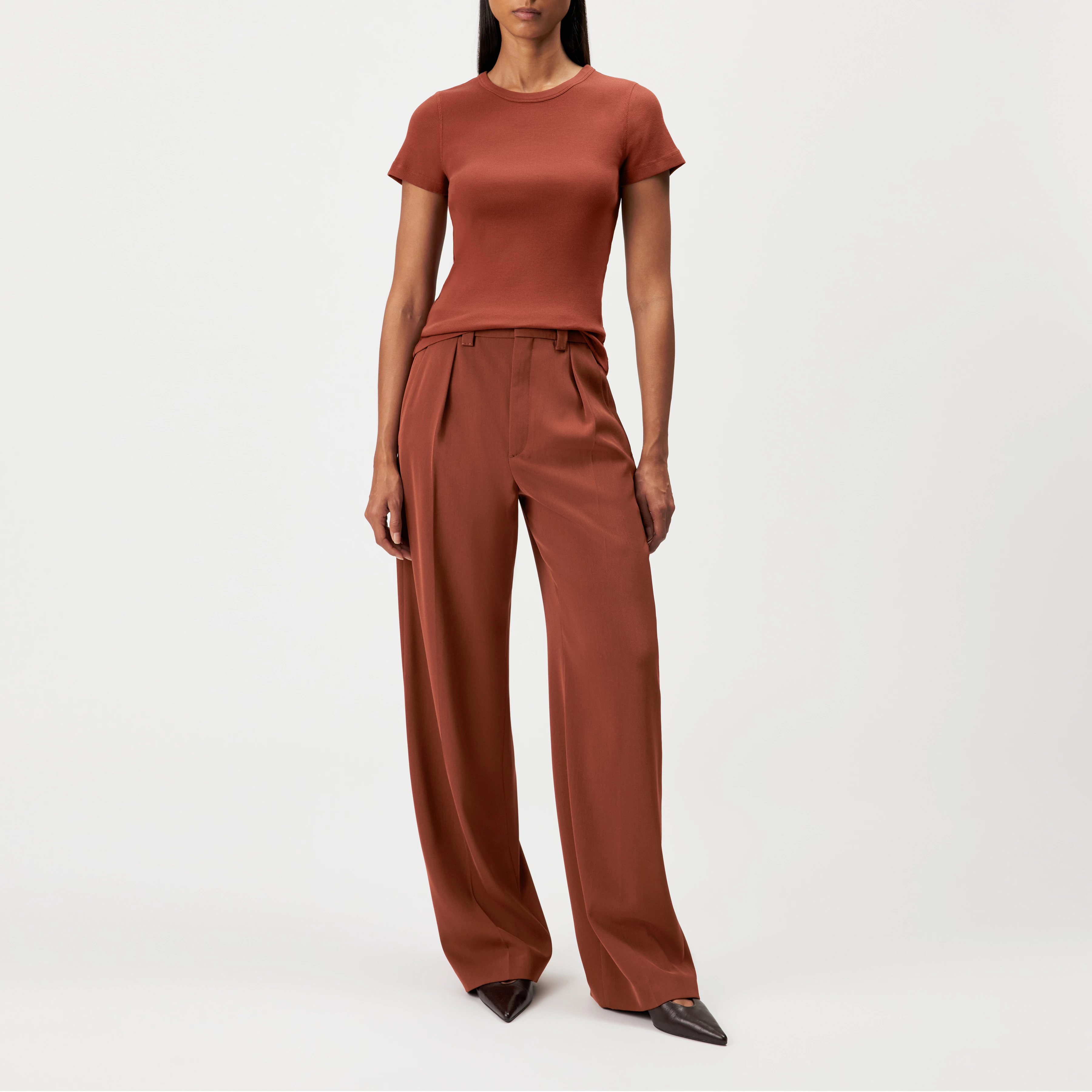 KOALE - Slim T-shirt in cotton rib - women - red - Ganzkörper-Frontansicht