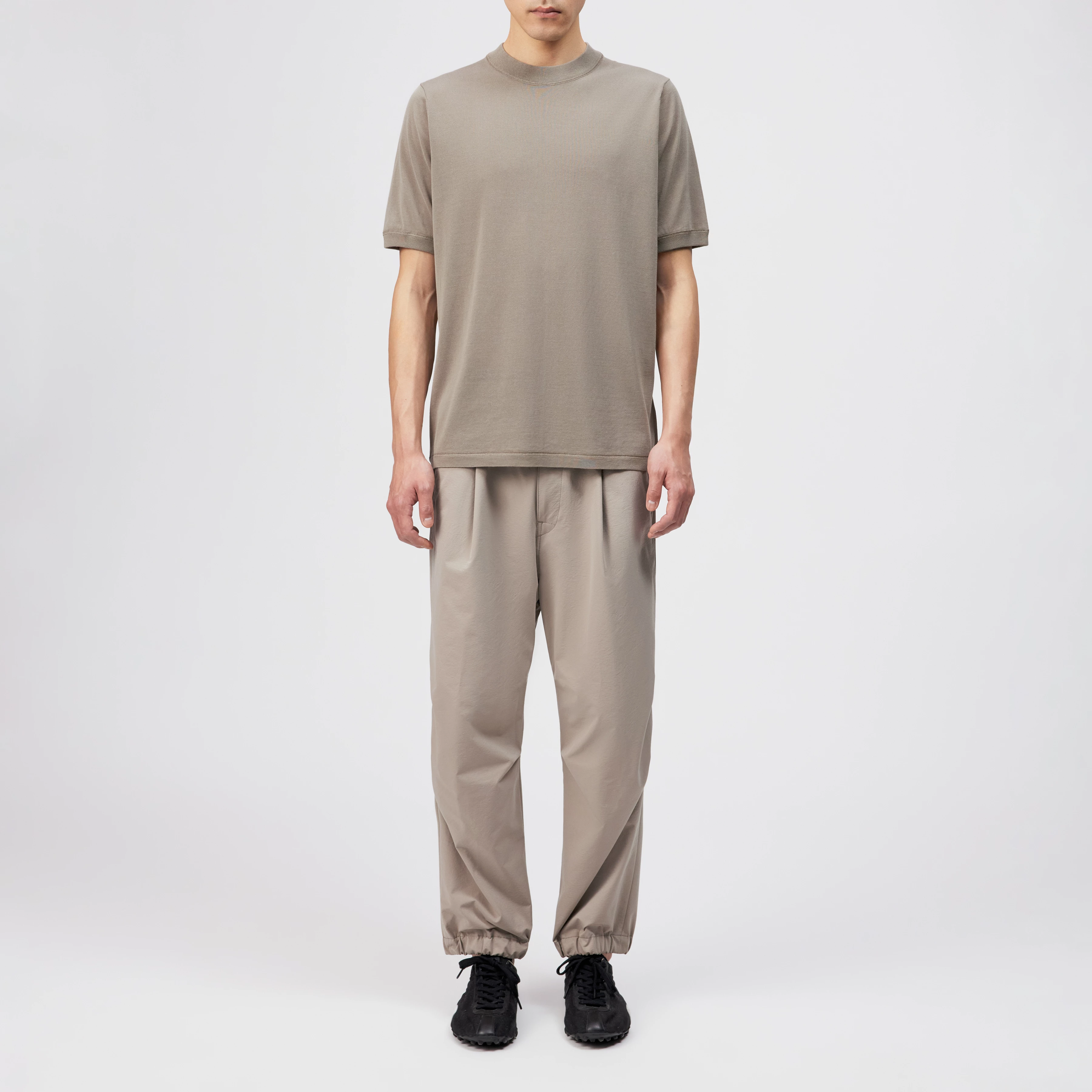 MICANO - Regular fit T-shirt in fine knit - men - beige - Ganzkörper-Frontansicht