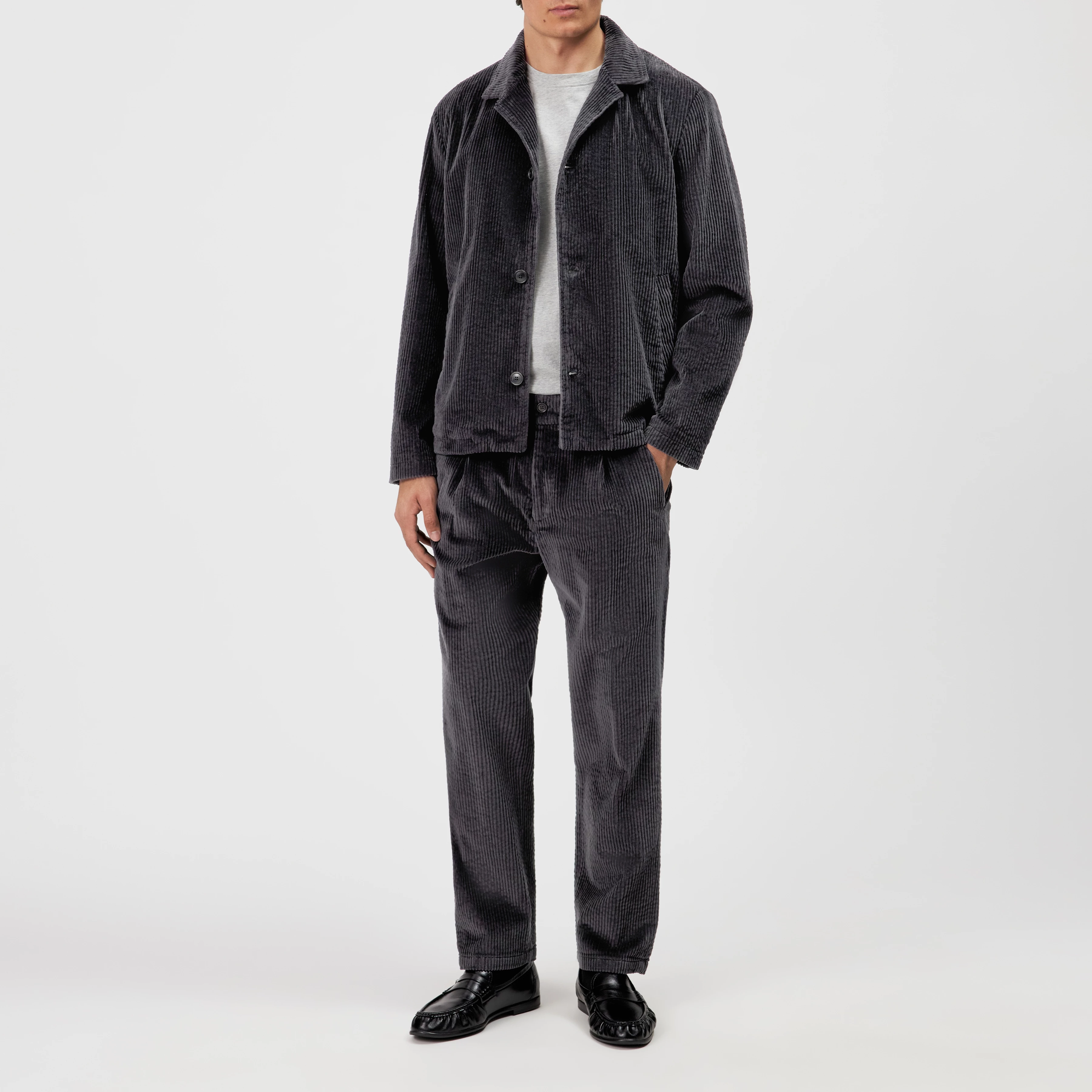 LOUVIN - Regular Fit Jacke in Breitcord - Herren - grau - Ganzkörper-Frontansicht