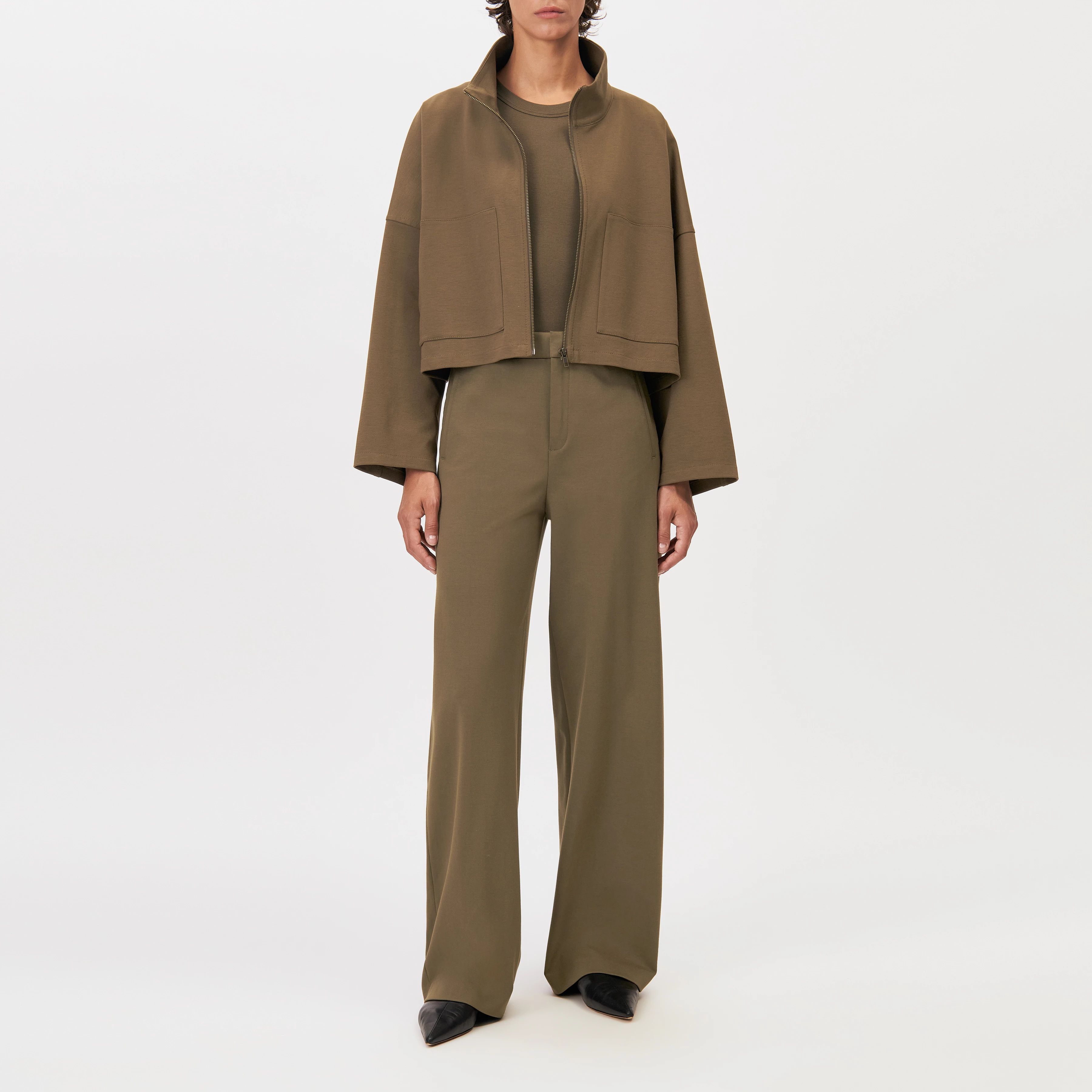 FAE_0 - Trousers with barrel legs in a viscose blend - women - green - Ganzkörper-Frontansicht