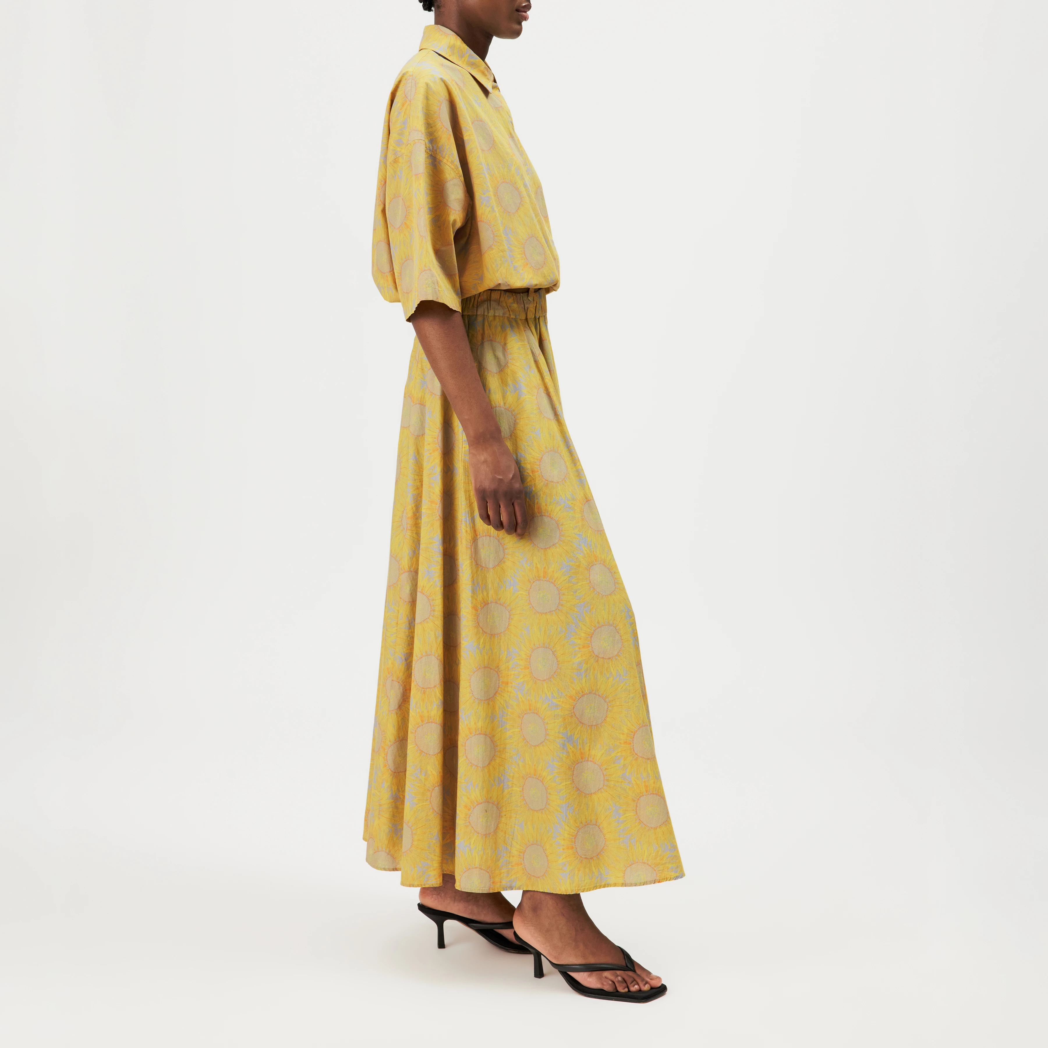 QERIME - Pleated cotton skirt with sunflower print - women - yellow - Seitenansicht