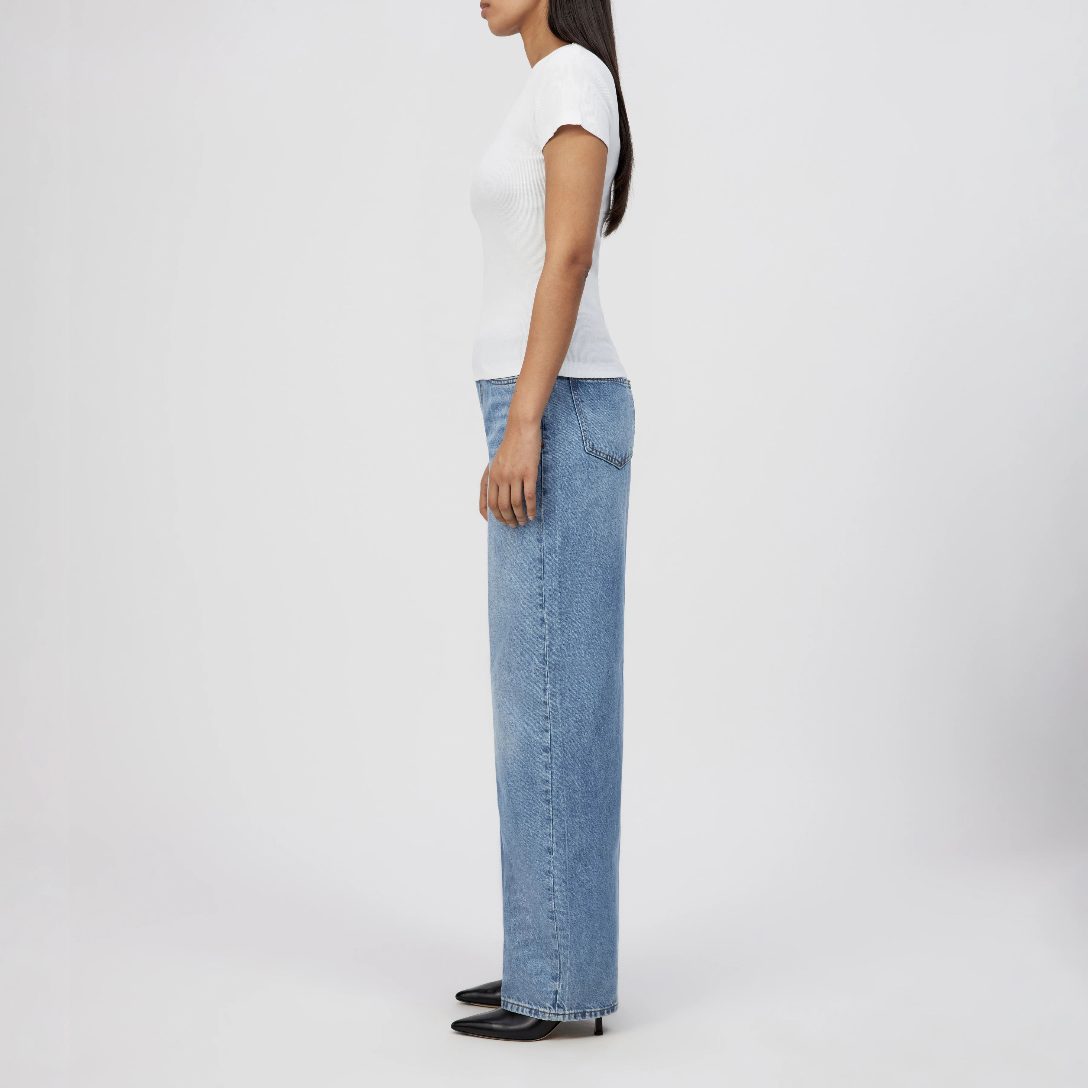 KOALE - Slim T-shirt in cotton rib - women - white - Seitenansicht