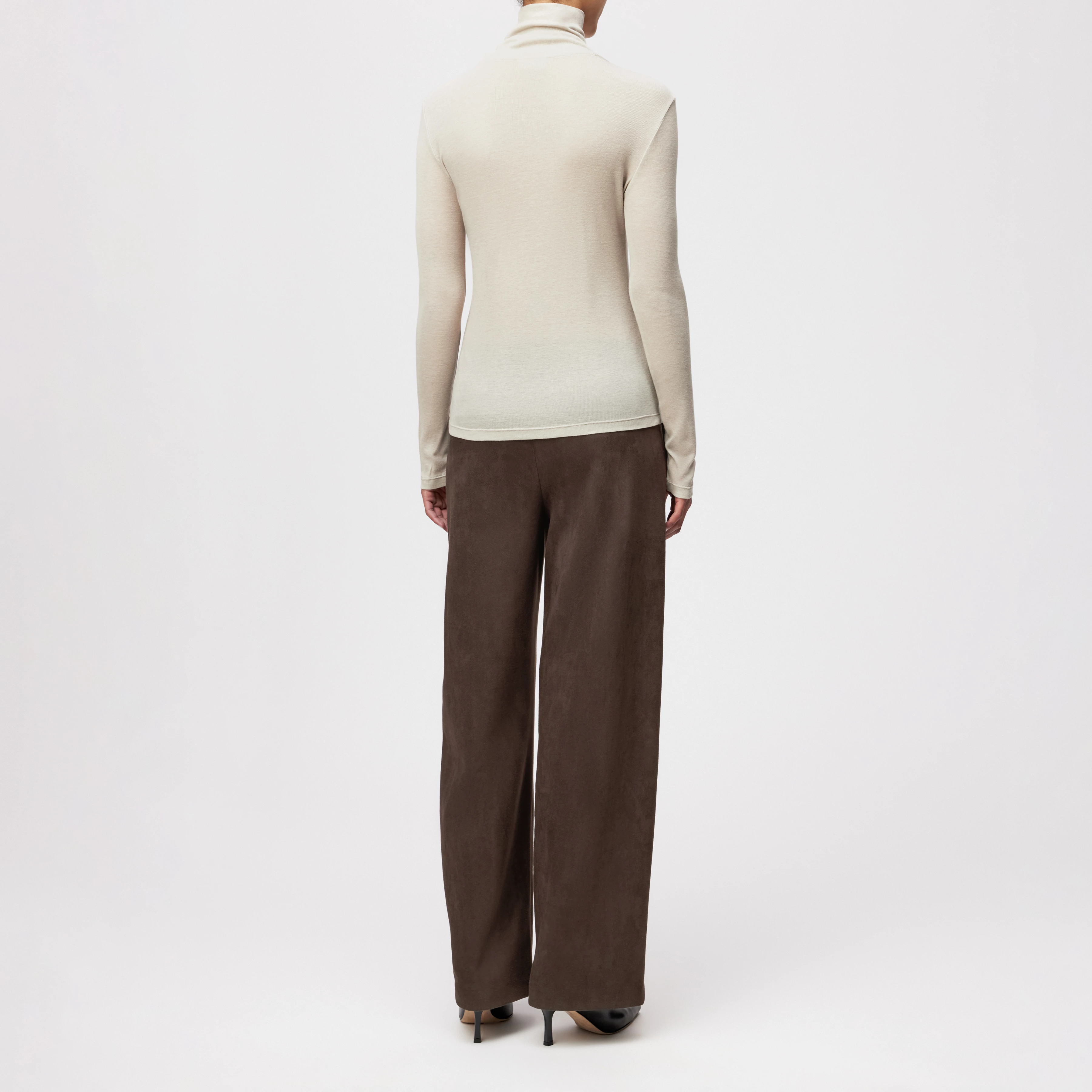 ZERAFNE - Slim-fit long-sleeved top in lyocell-wool blend - women - beige - Rückansicht