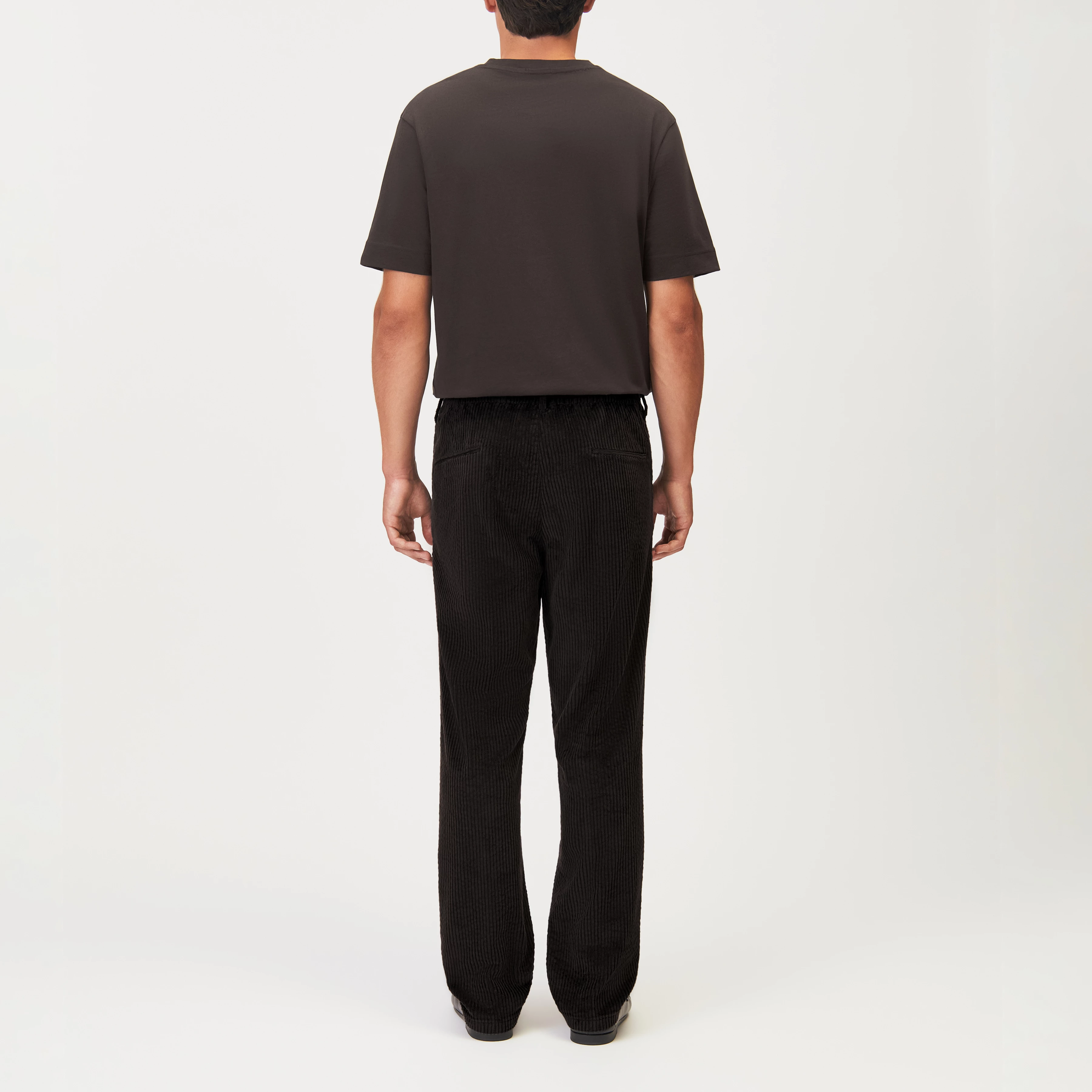CHASY_RGLR - Casual Hose mit Bundfalte in Jumbo Cord - Herren - braun - Rückansicht